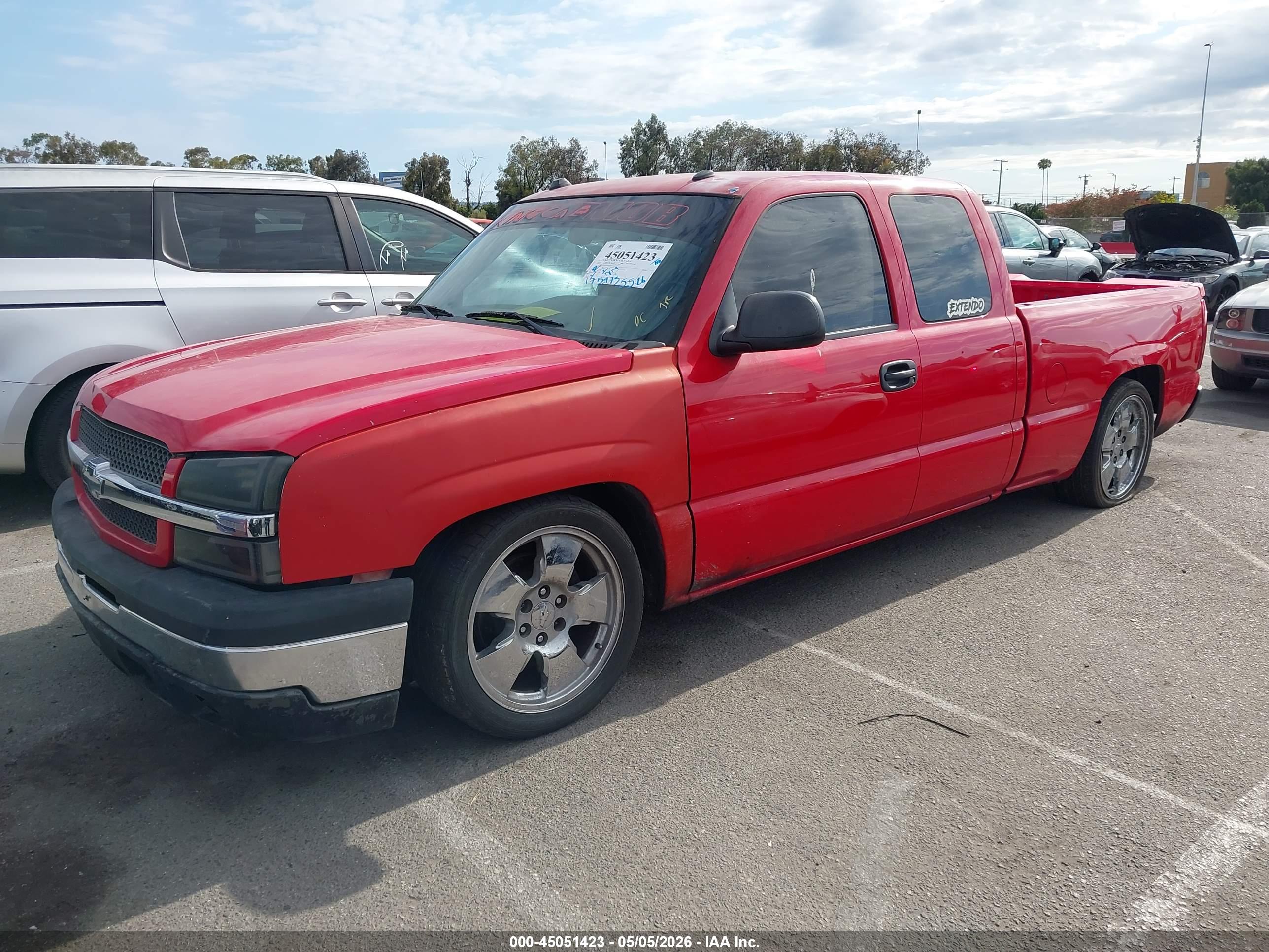 CHEVROLET SILVERADO image 2