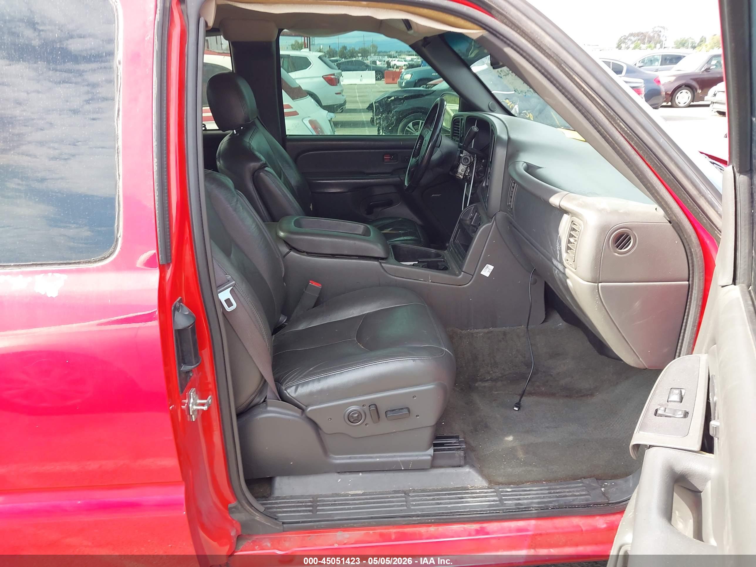 CHEVROLET SILVERADO image 5