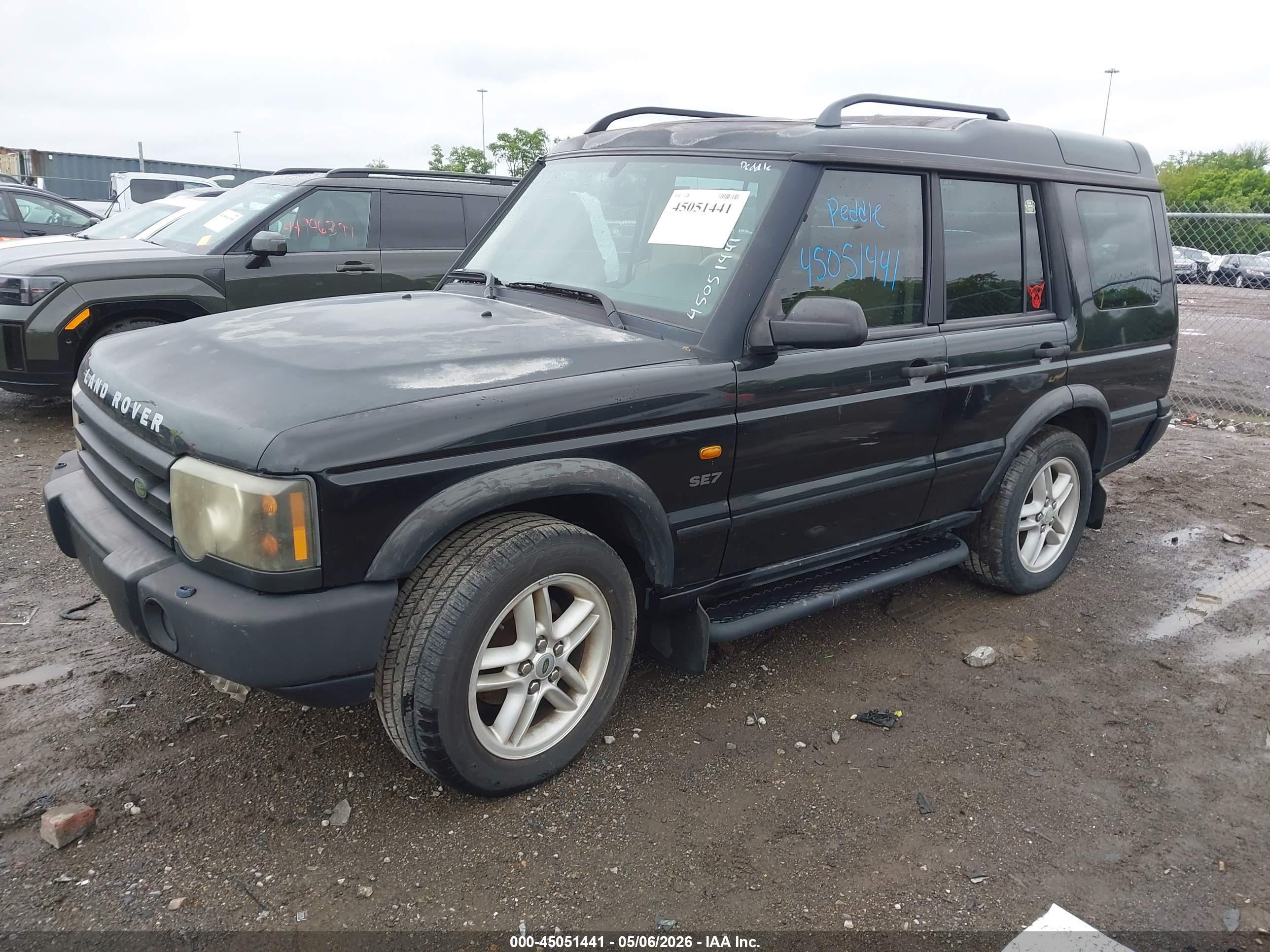 LAND ROVER image 2