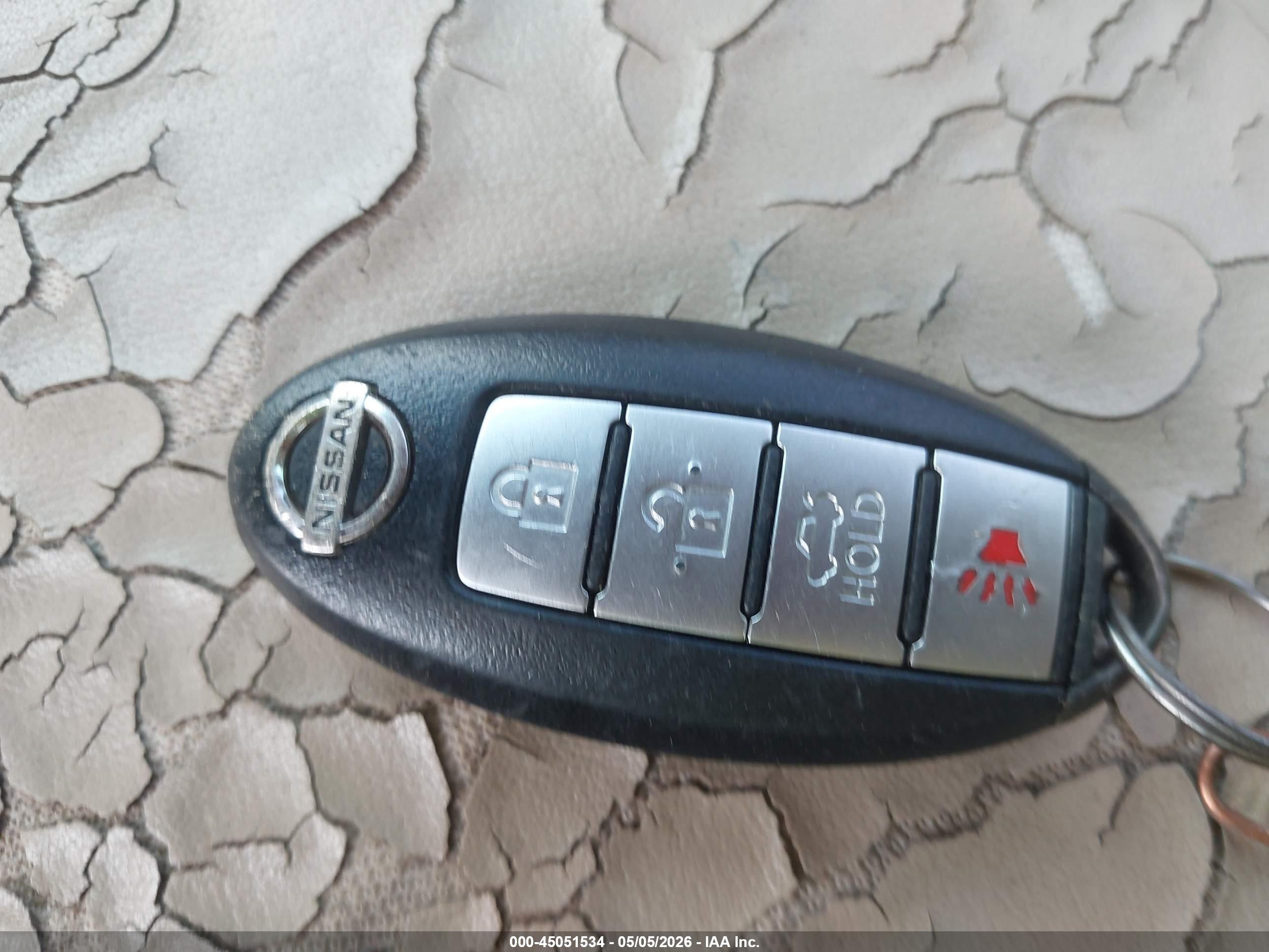 NISSAN MAXIMA image 11