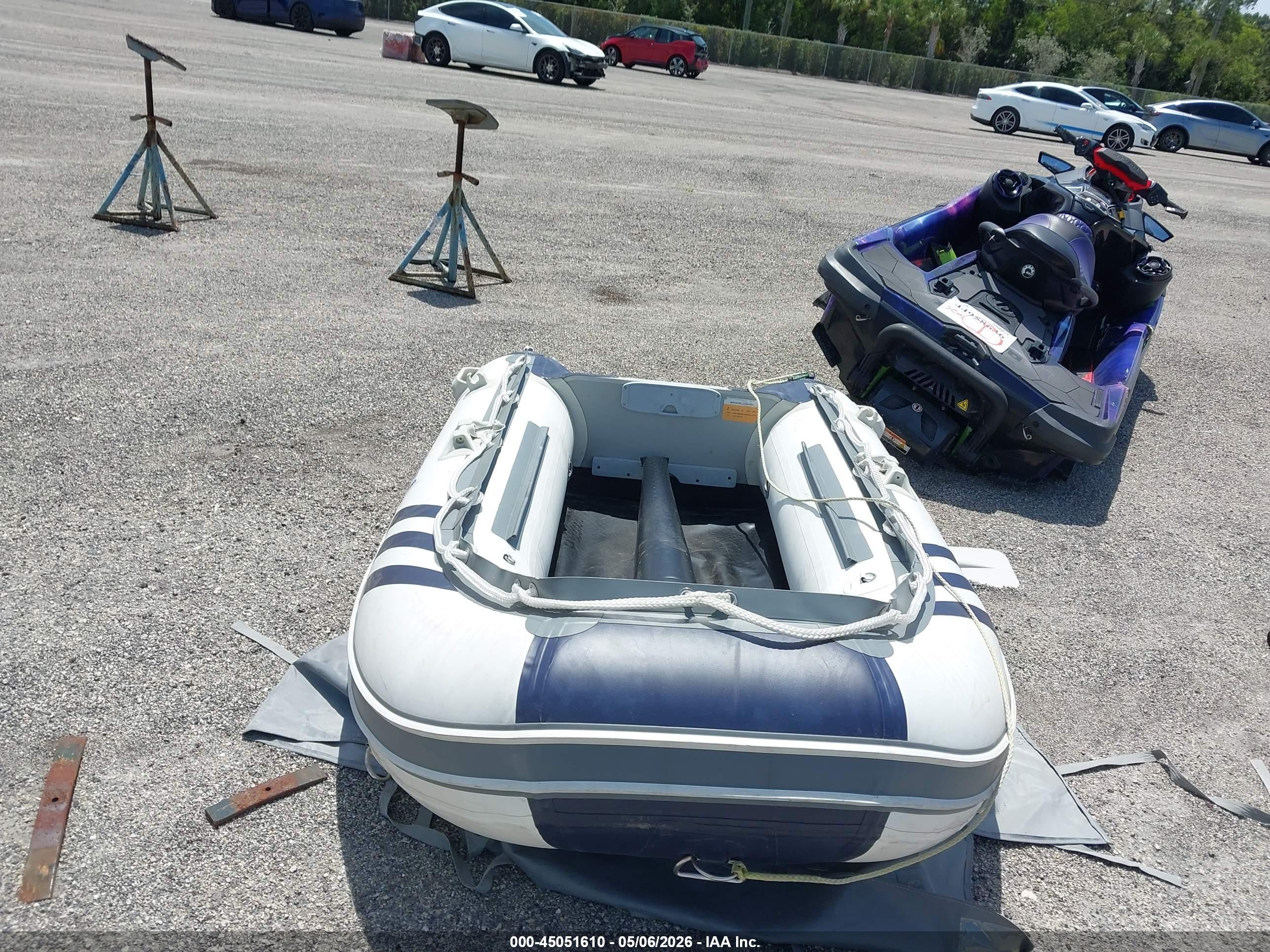 NEWPORT DINGY image 6