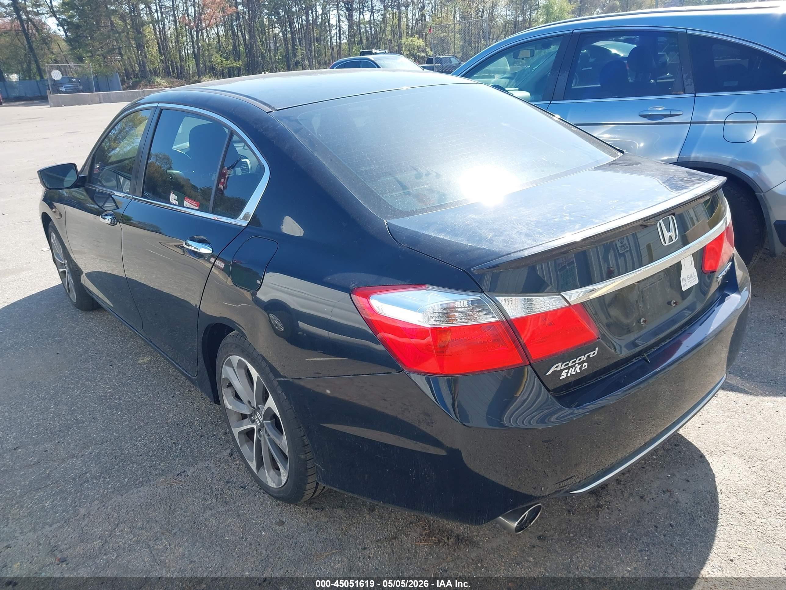 HONDA ACCORD image 3