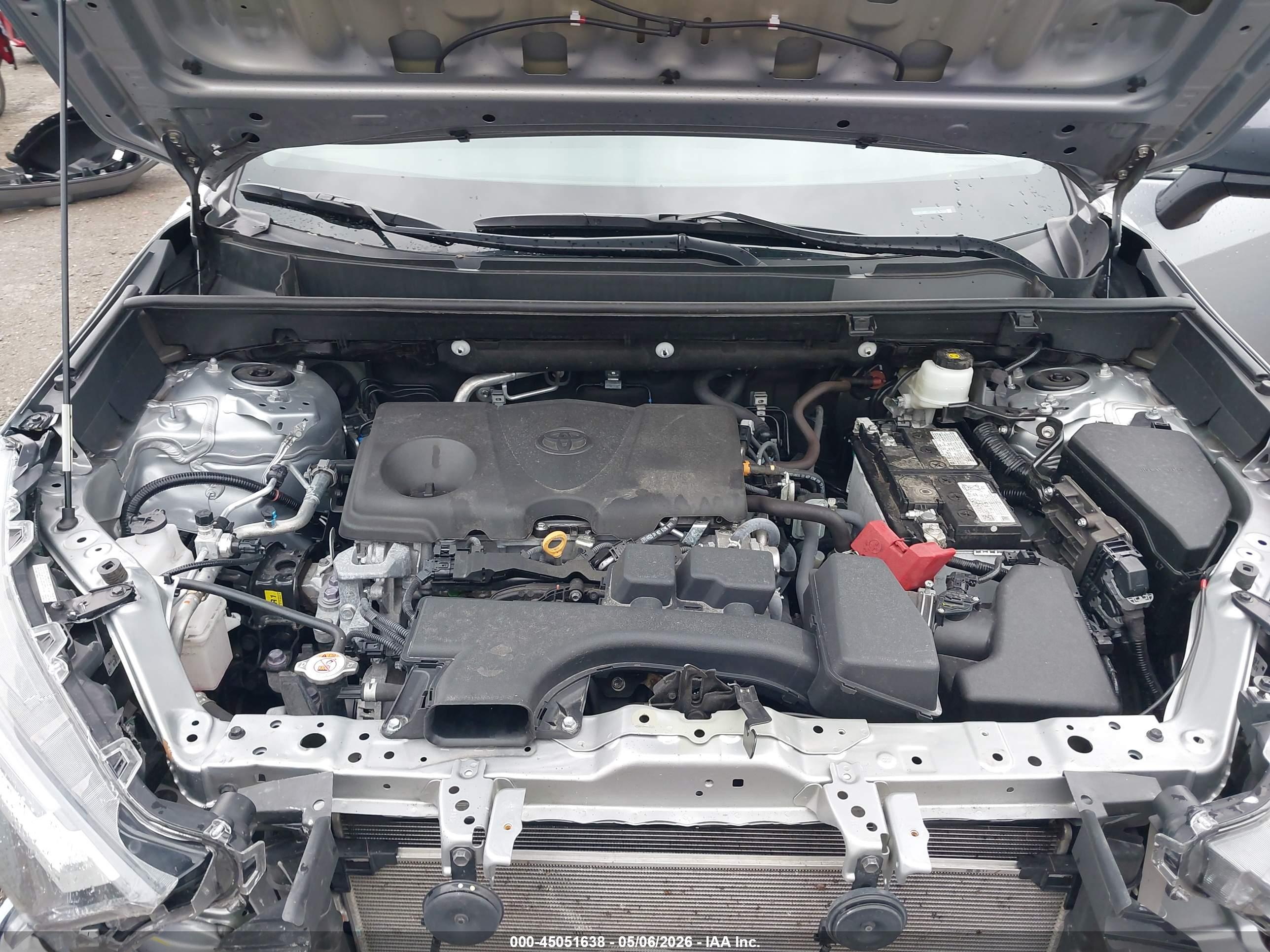 TOYOTA RAV4 image 10