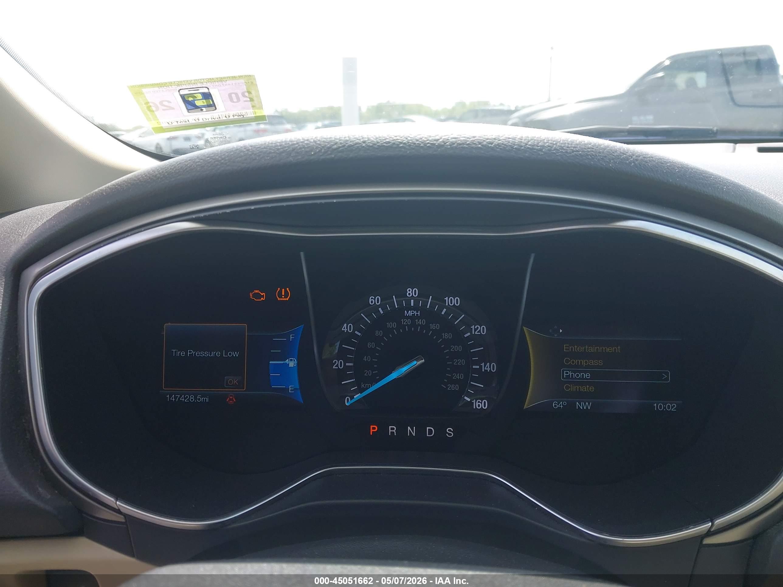 FORD FUSION image 7