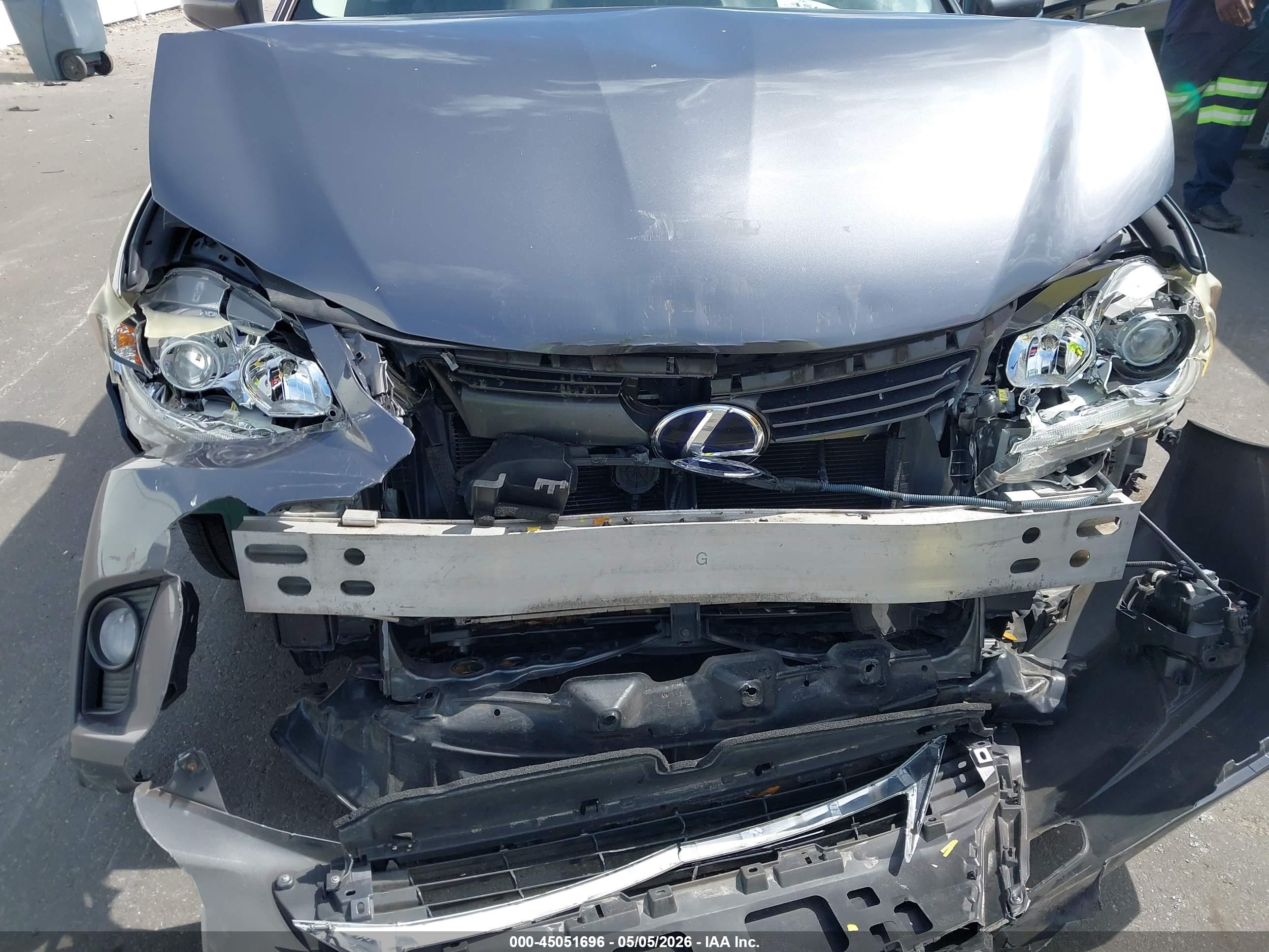LEXUS CT image 6