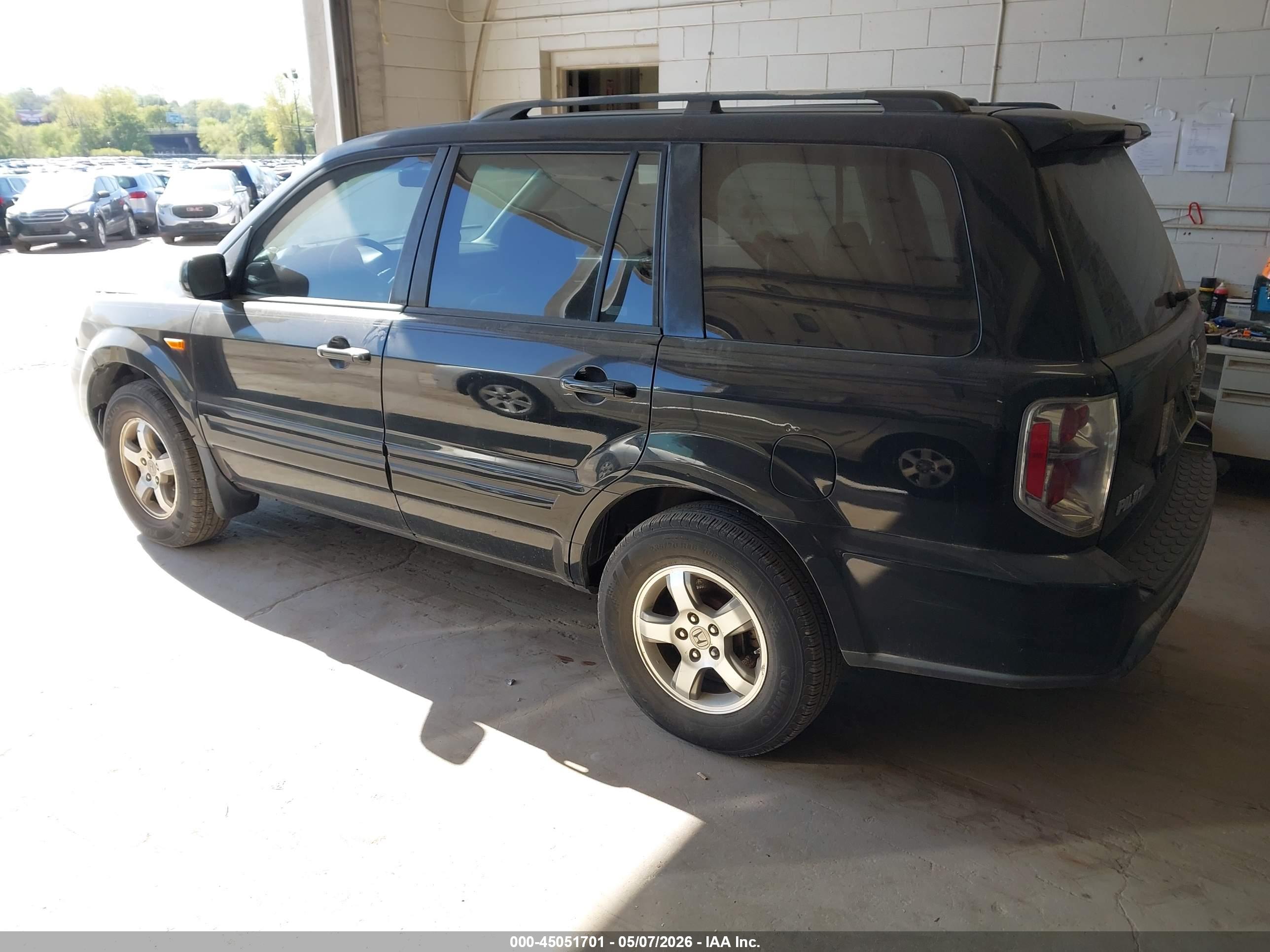 HONDA PILOT image 3