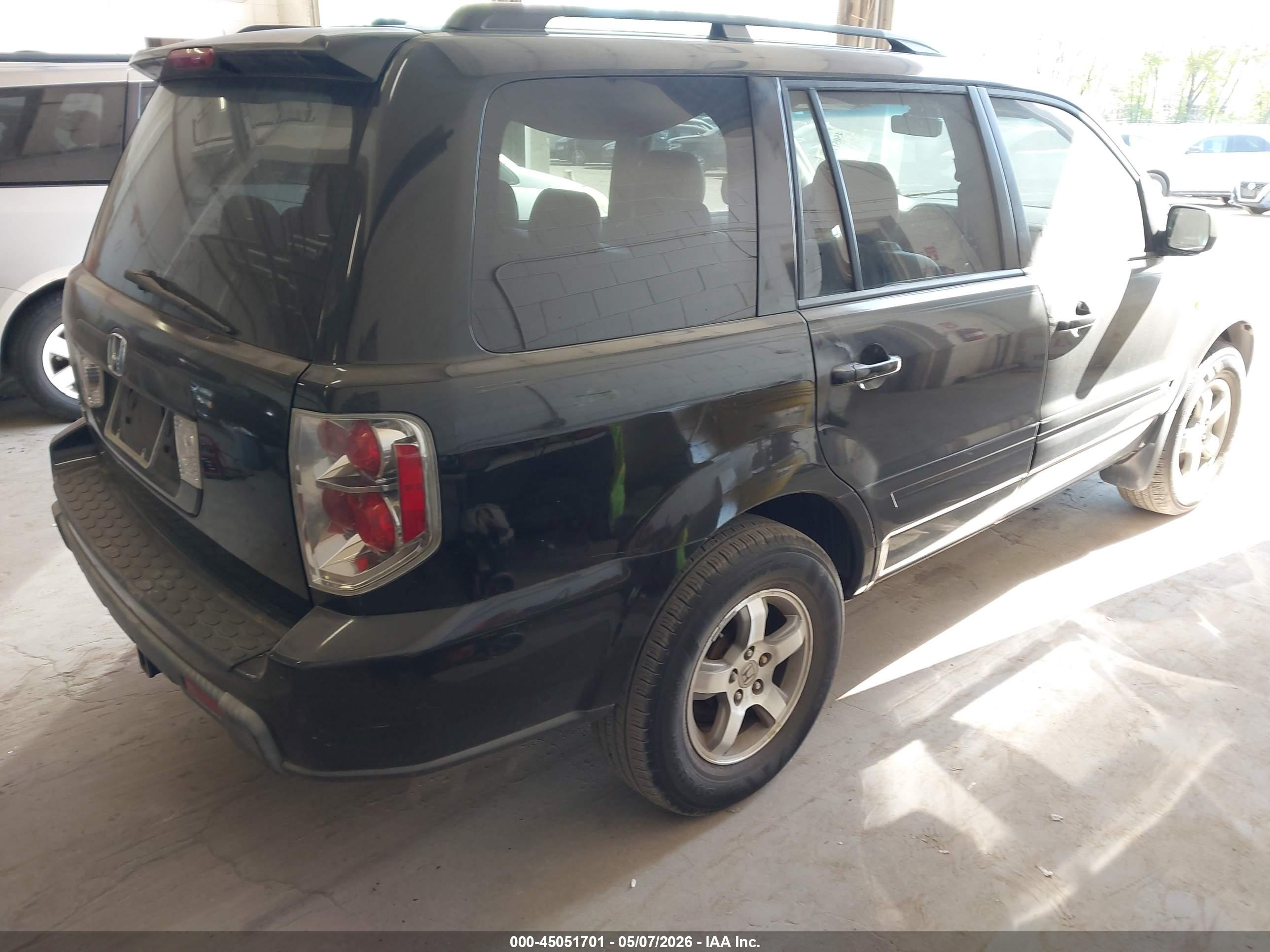 HONDA PILOT image 4