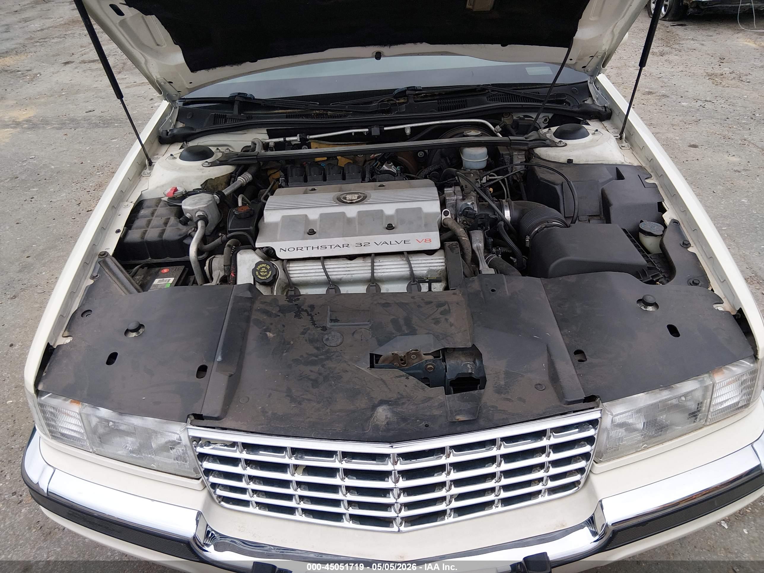 CADILLAC SEVILLE image 10