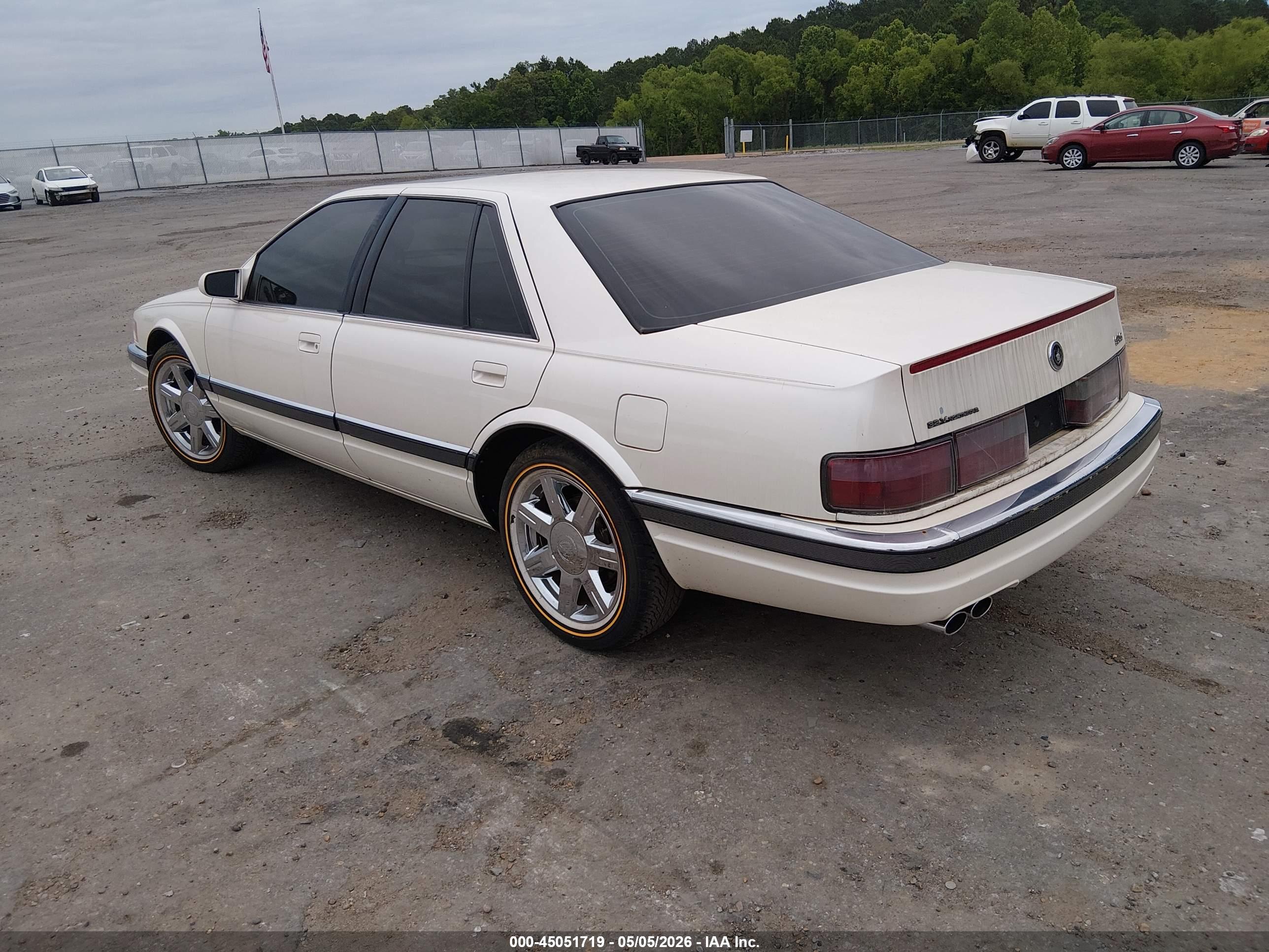CADILLAC SEVILLE image 3