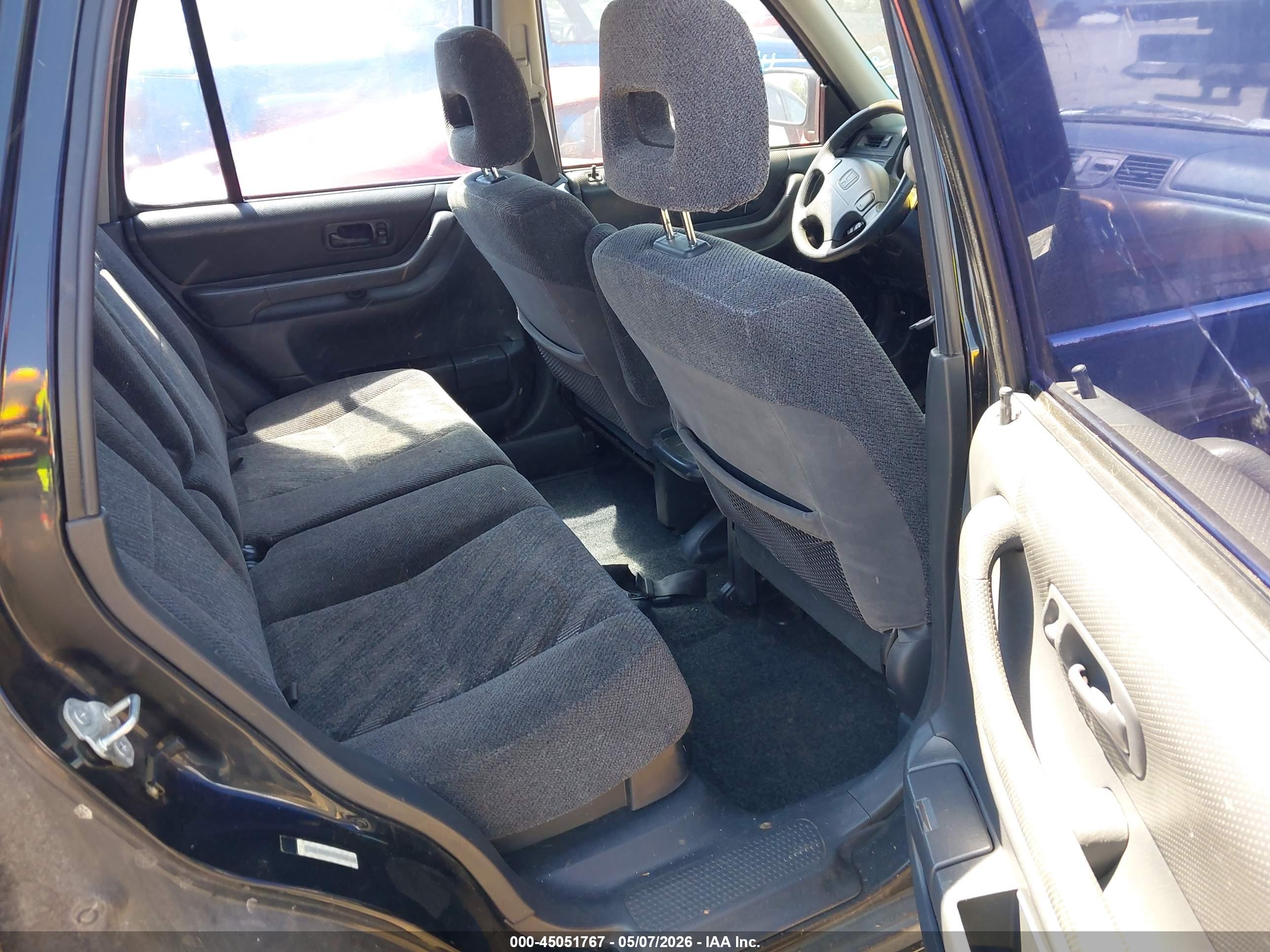 HONDA CR-V image 8