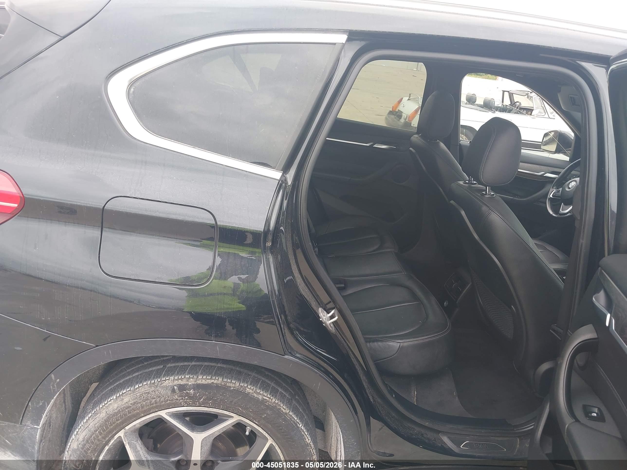 BMW X1 image 8