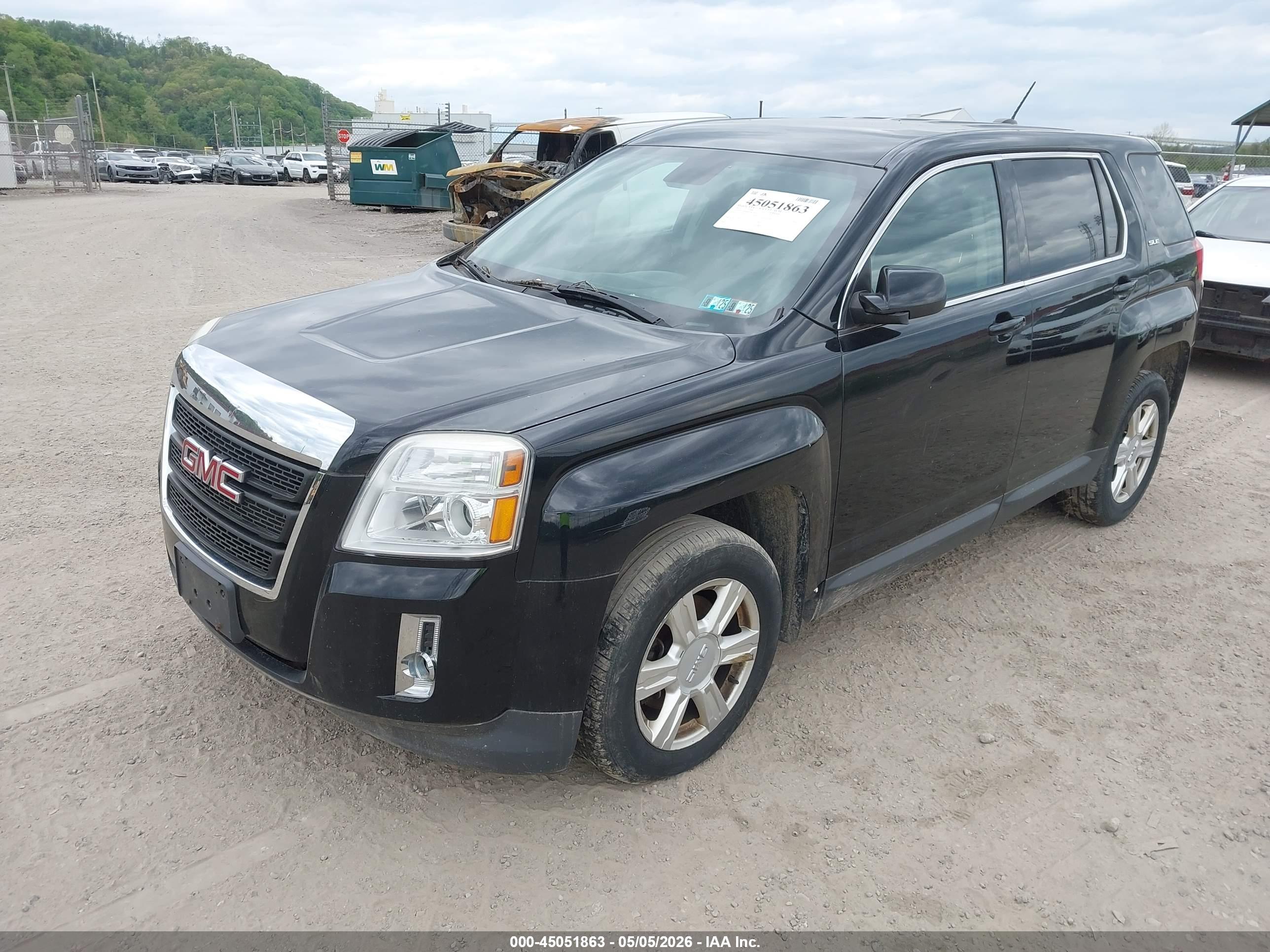 GMC TERRAIN image 2