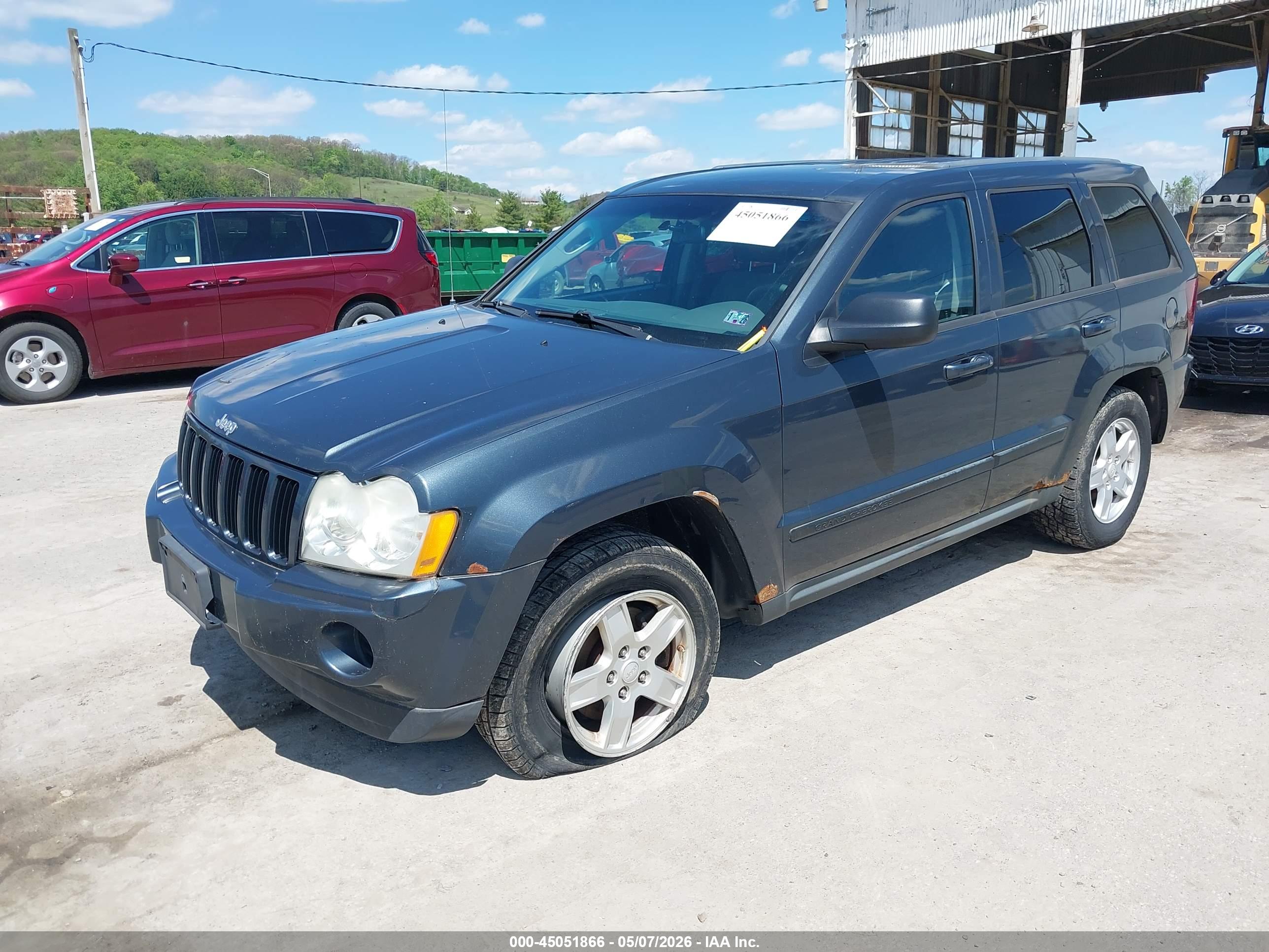 JEEP GRAND image 2