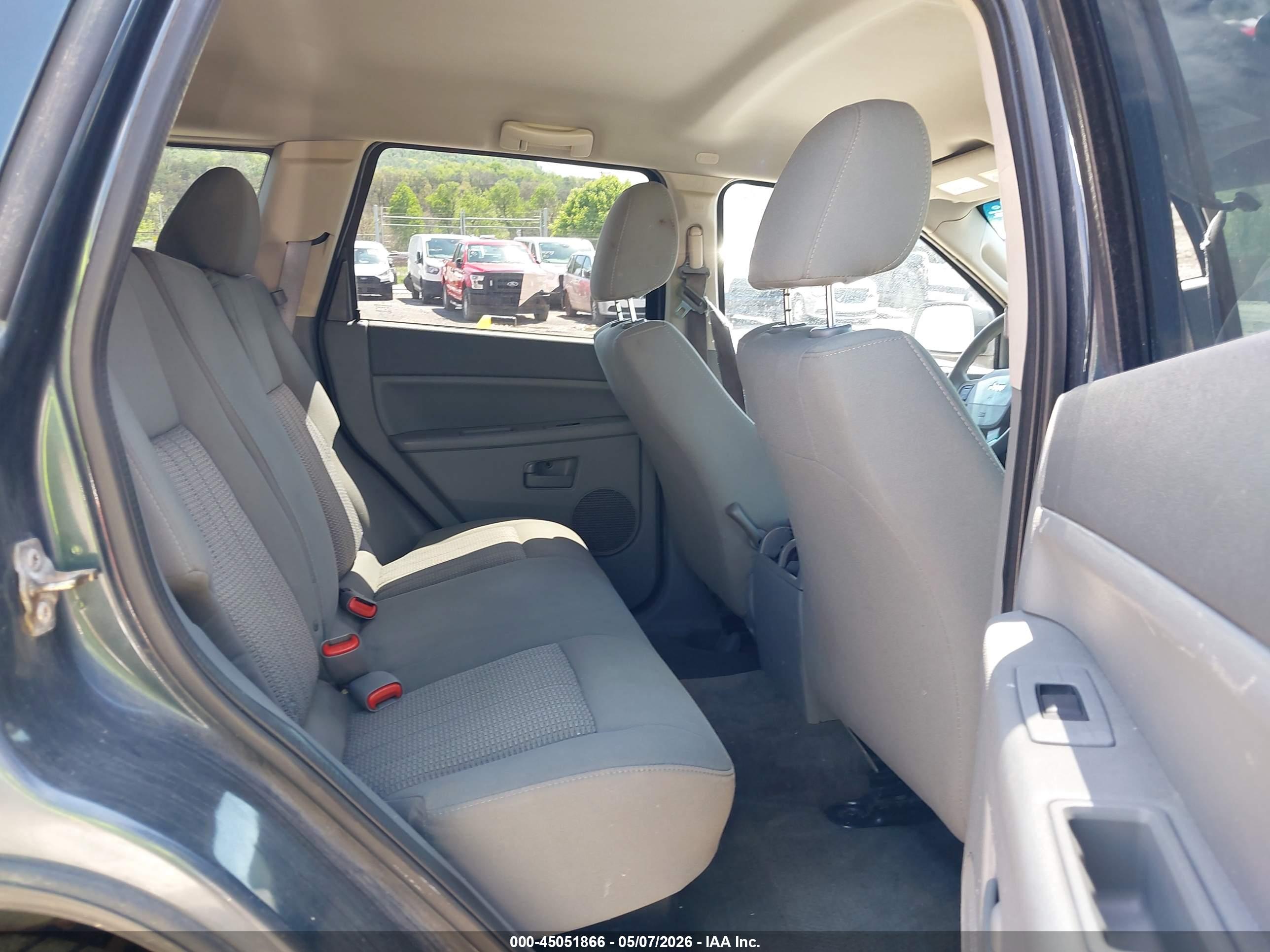 JEEP GRAND image 8
