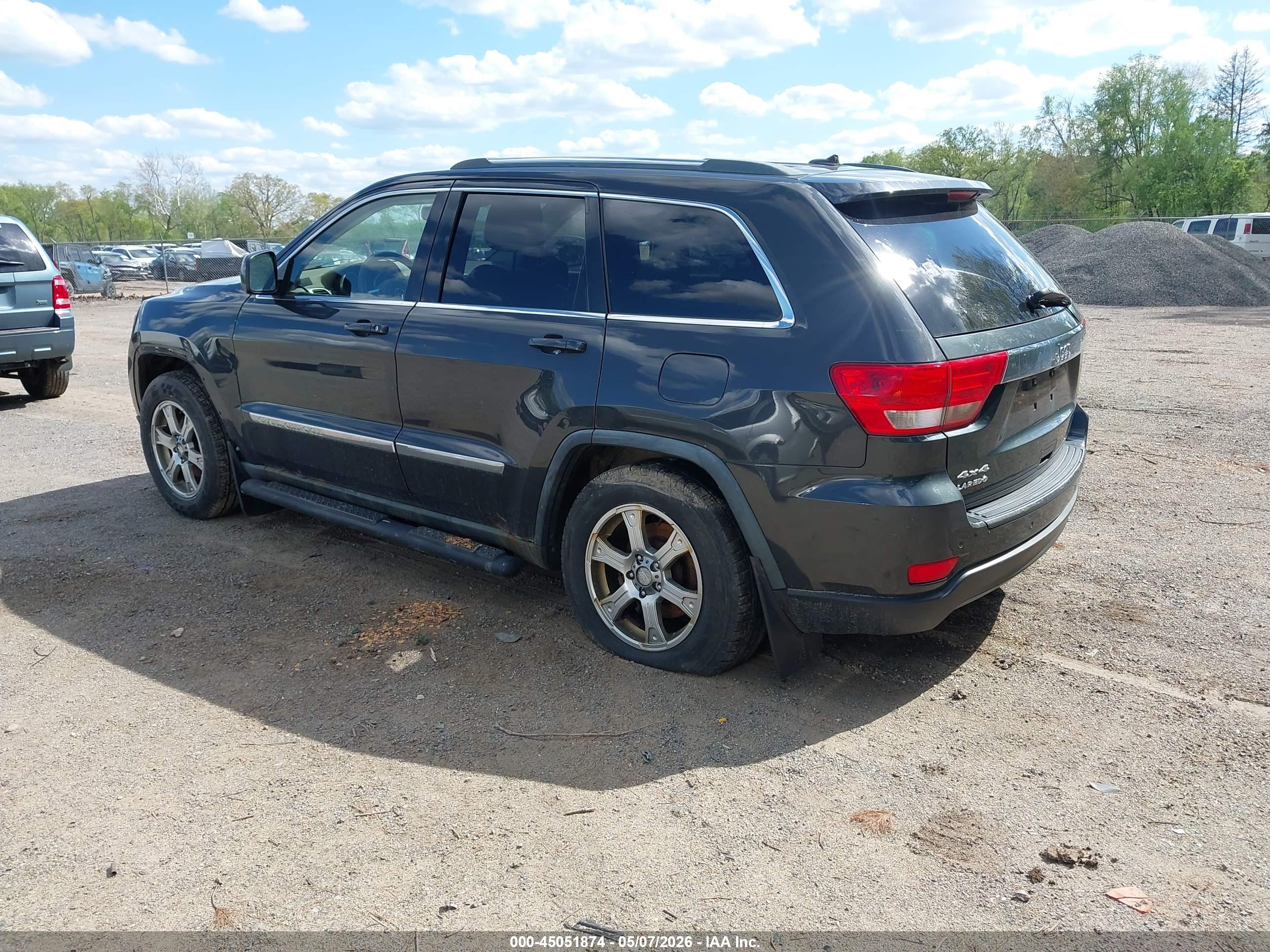 JEEP GRAND image 3