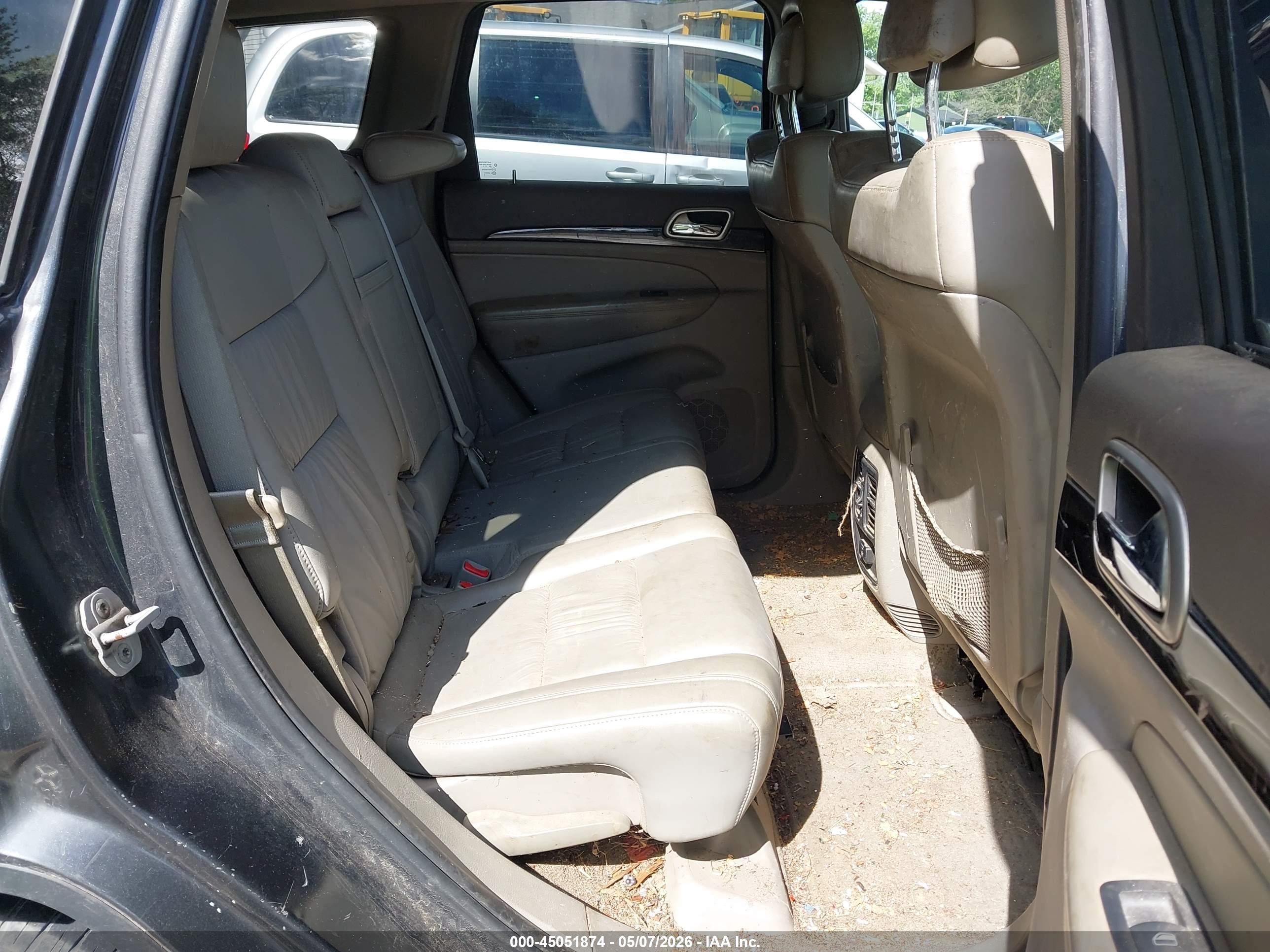 JEEP GRAND image 8