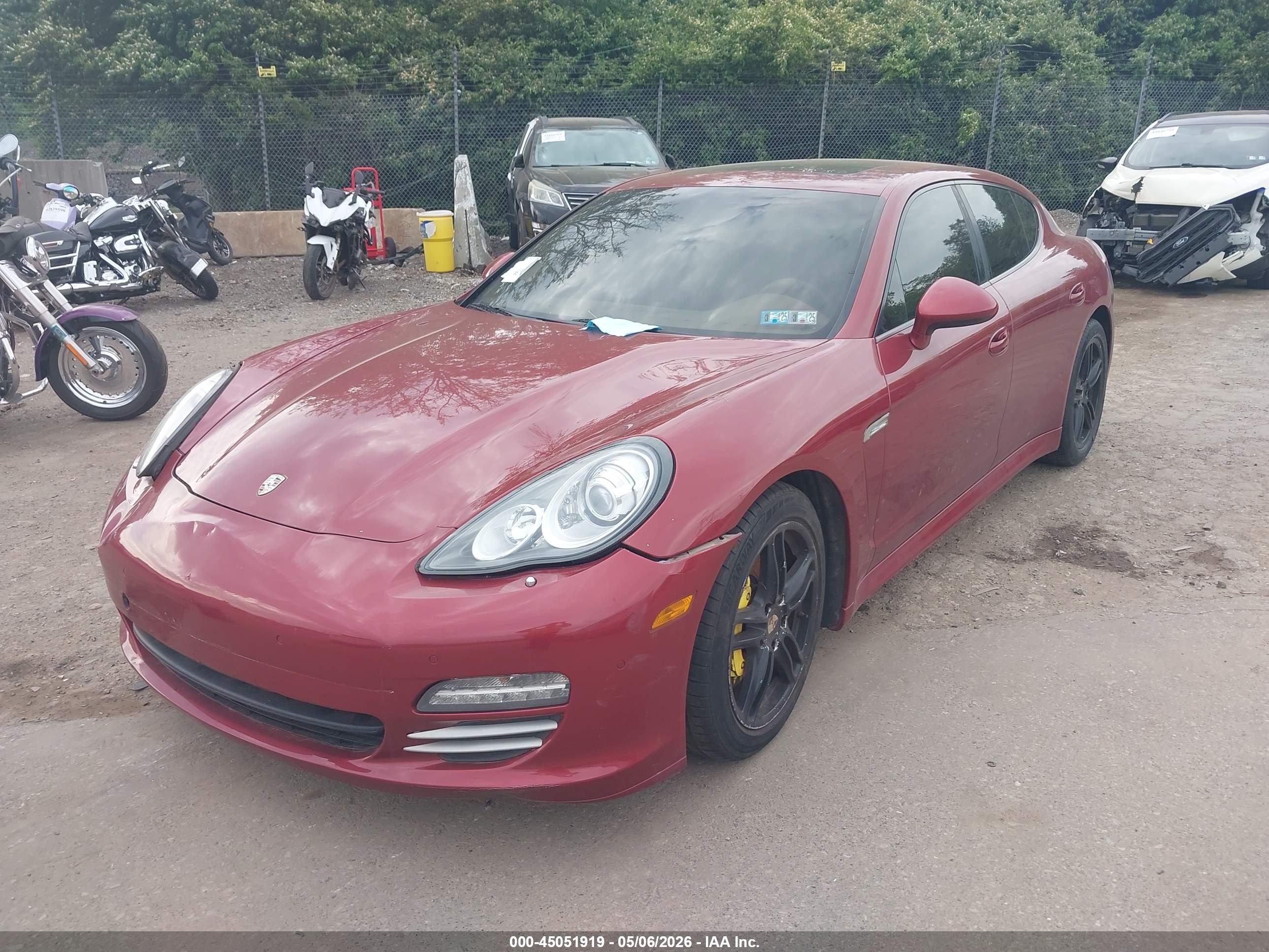 PORSCHE PANAMERA image 2