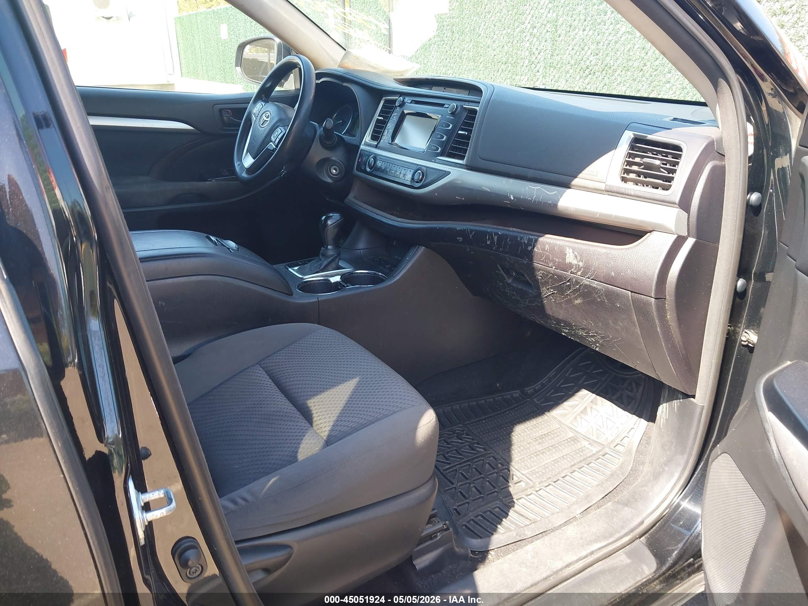 TOYOTA HIGHLANDER image 5