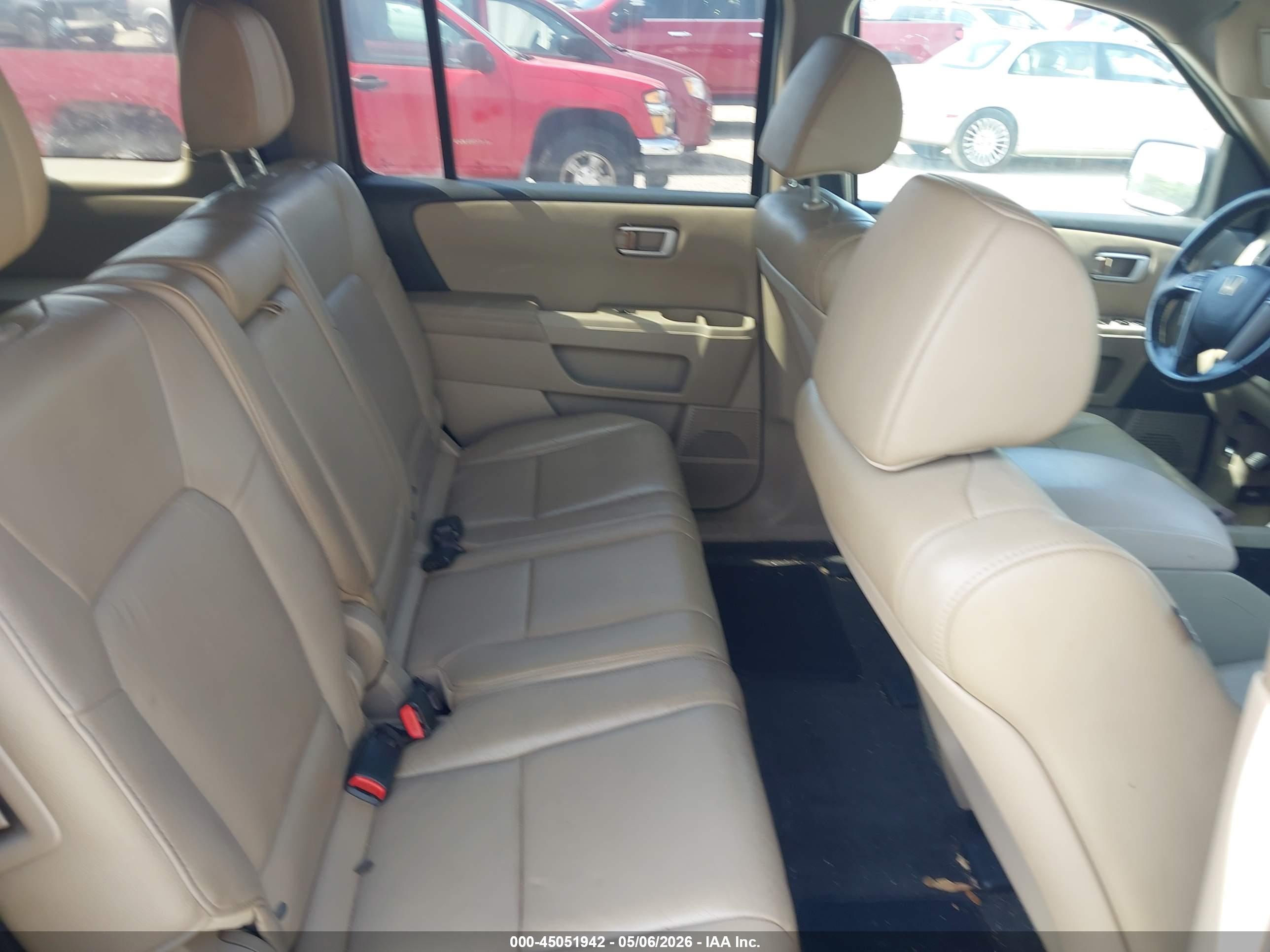 HONDA PILOT image 8