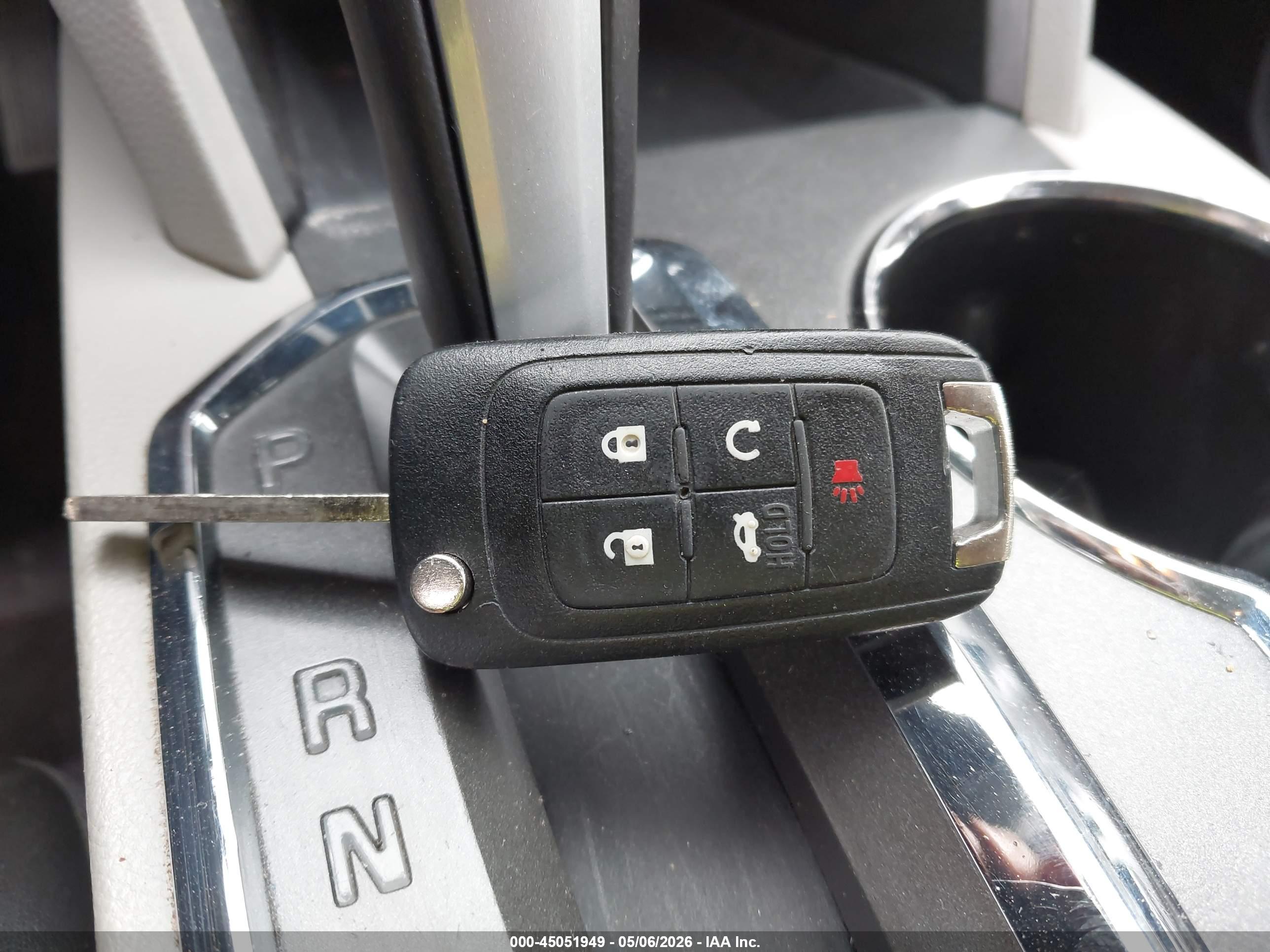 CHEVROLET EQUINOX image 11