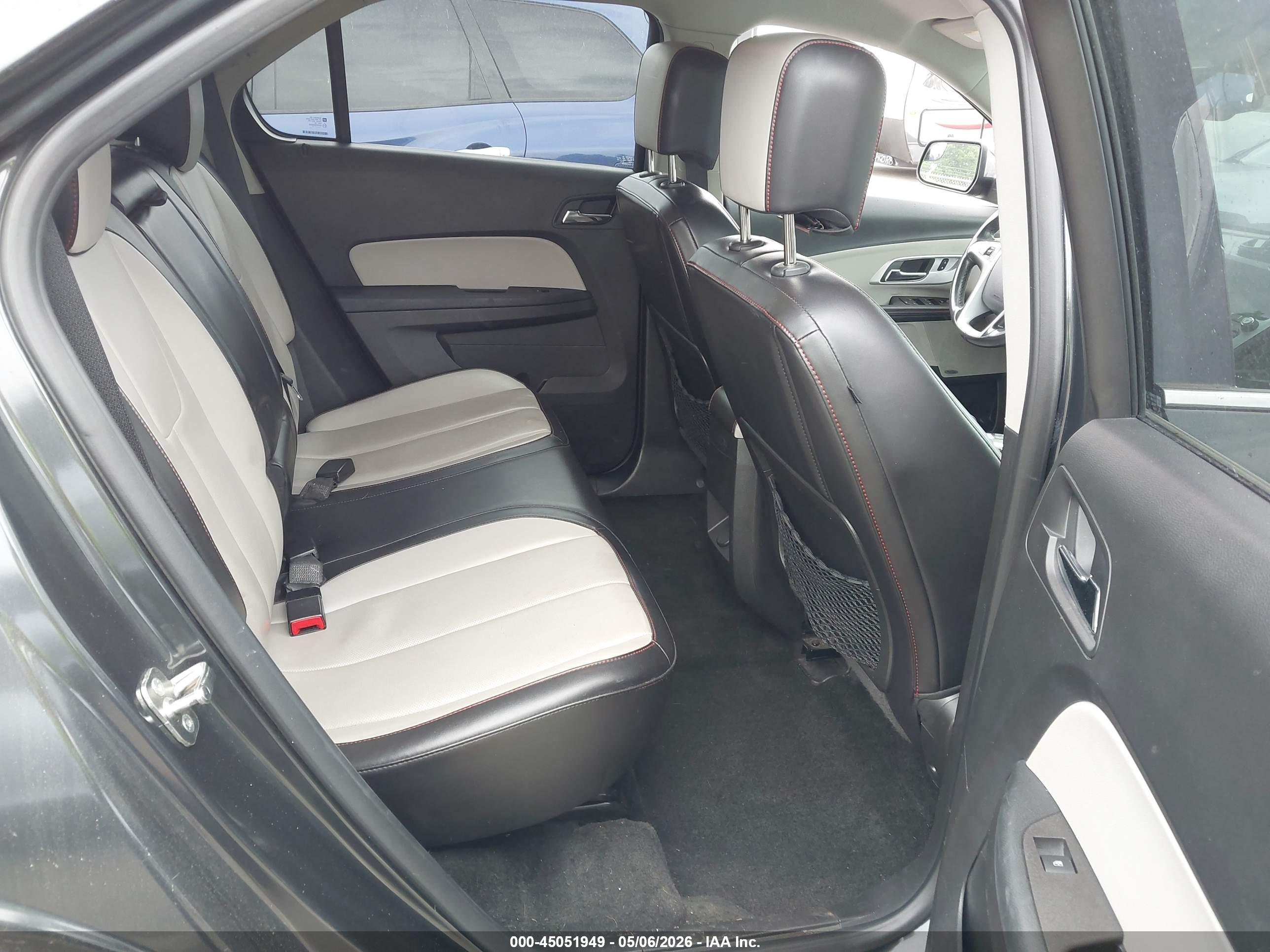 CHEVROLET EQUINOX image 8
