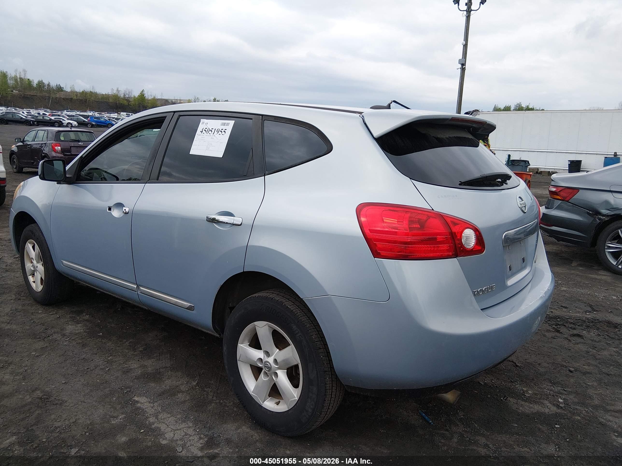 NISSAN ROGUE image 3