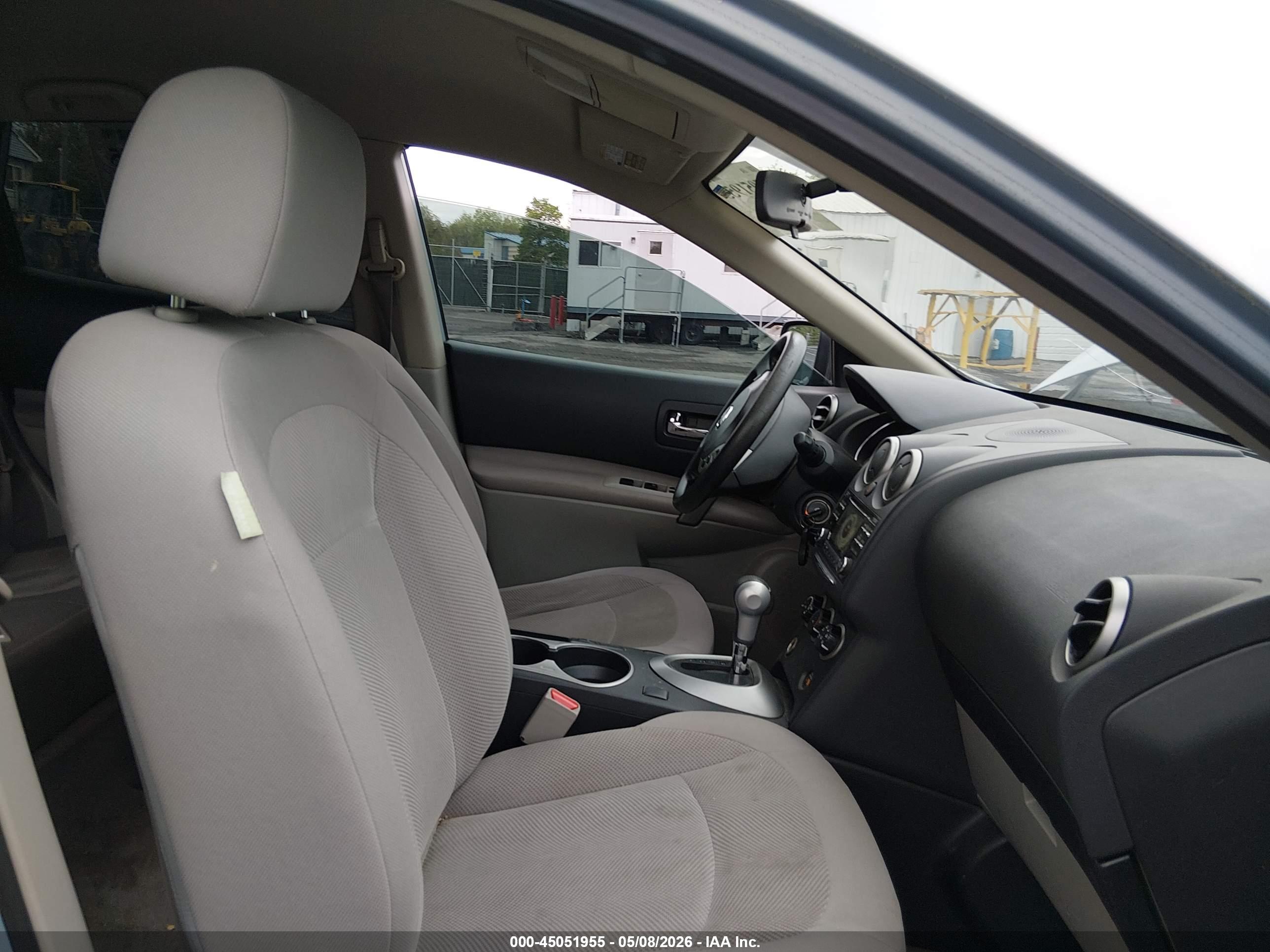 NISSAN ROGUE image 5