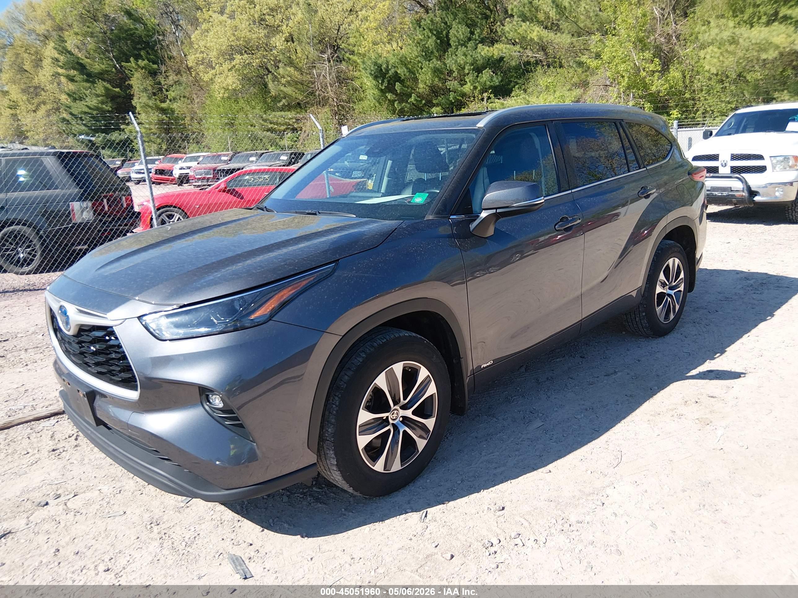 TOYOTA HIGHLANDER image 2