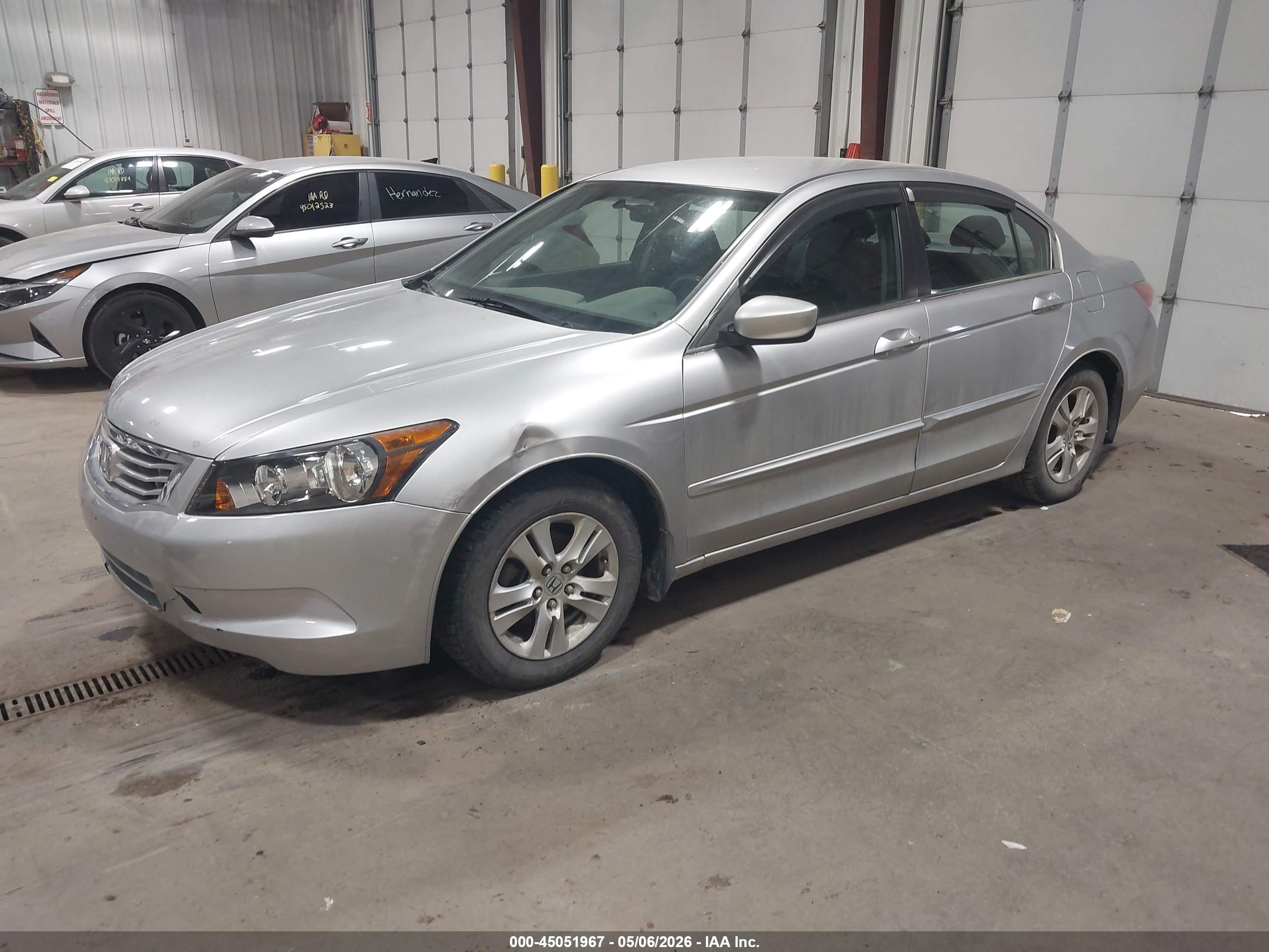 HONDA ACCORD image 2