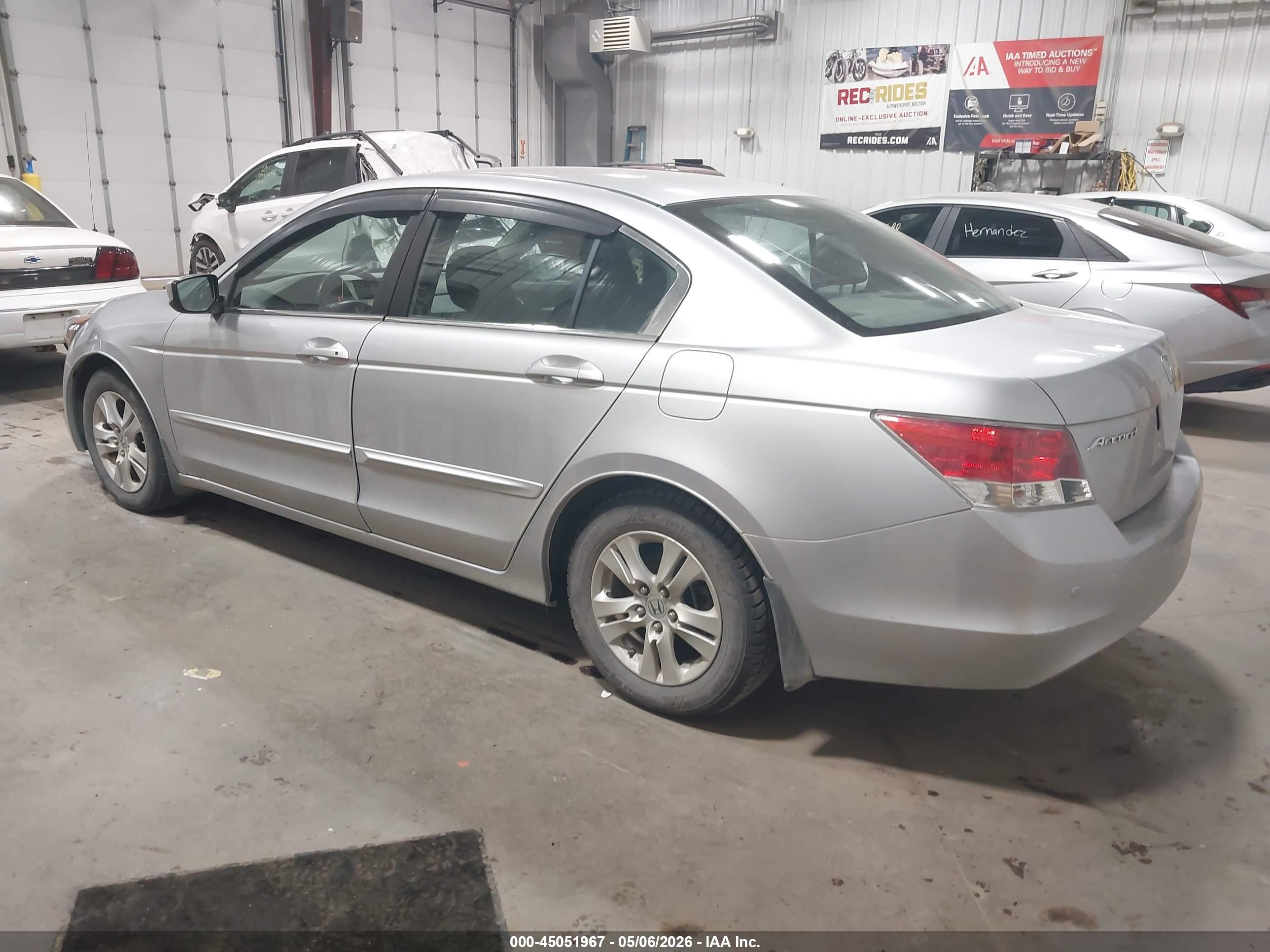 HONDA ACCORD image 3