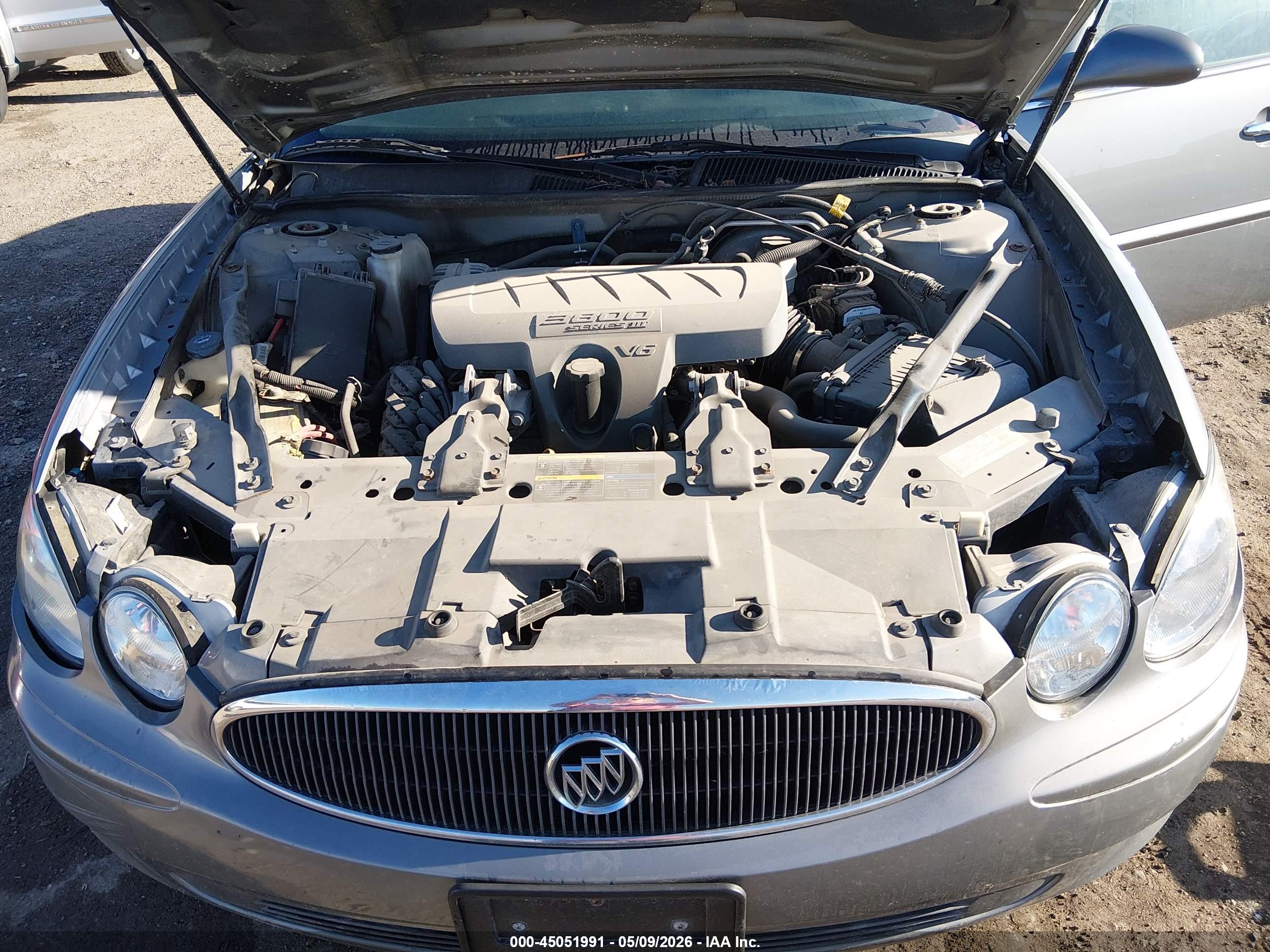 BUICK LACROSSE image 10