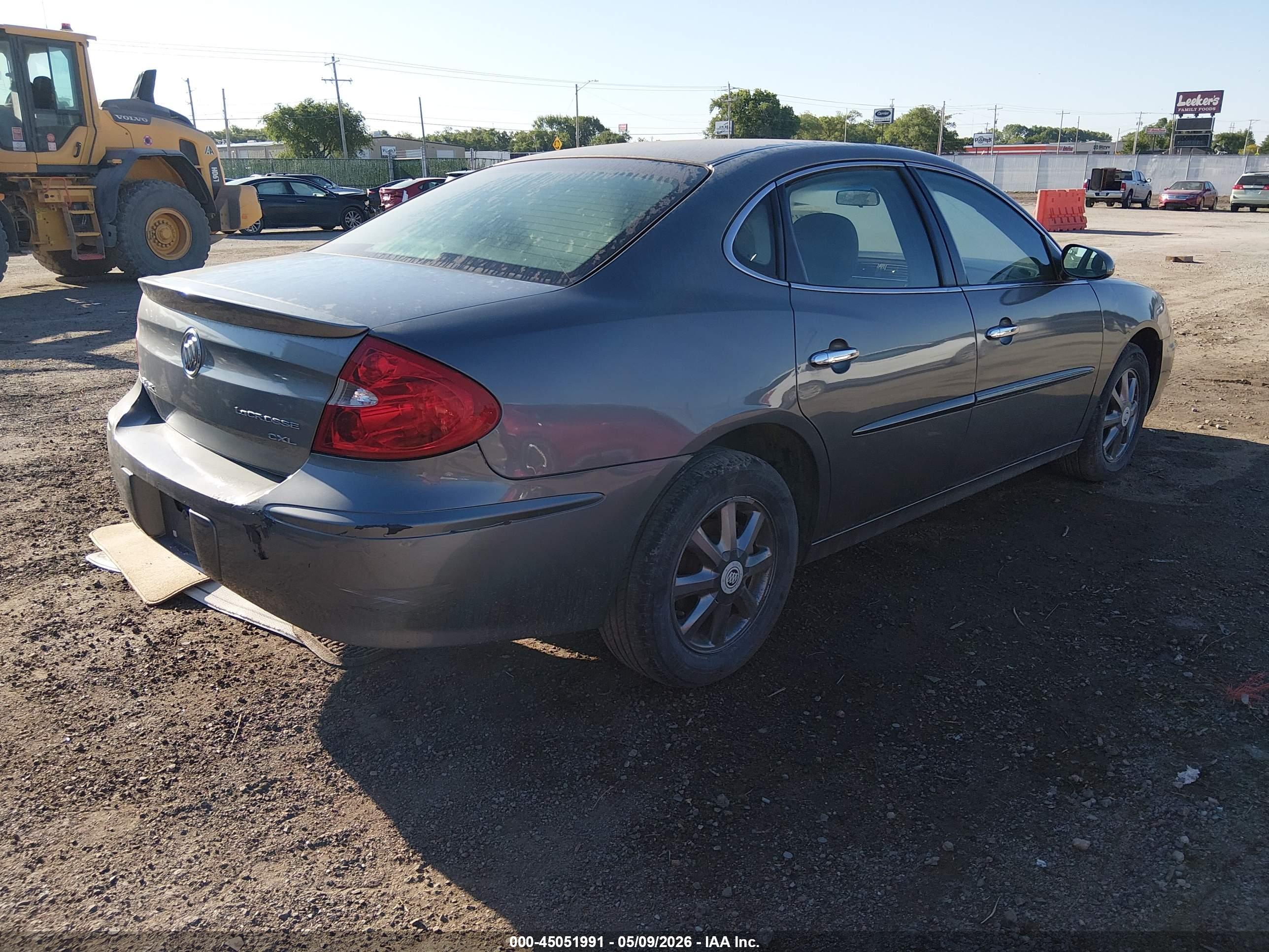 BUICK LACROSSE image 4