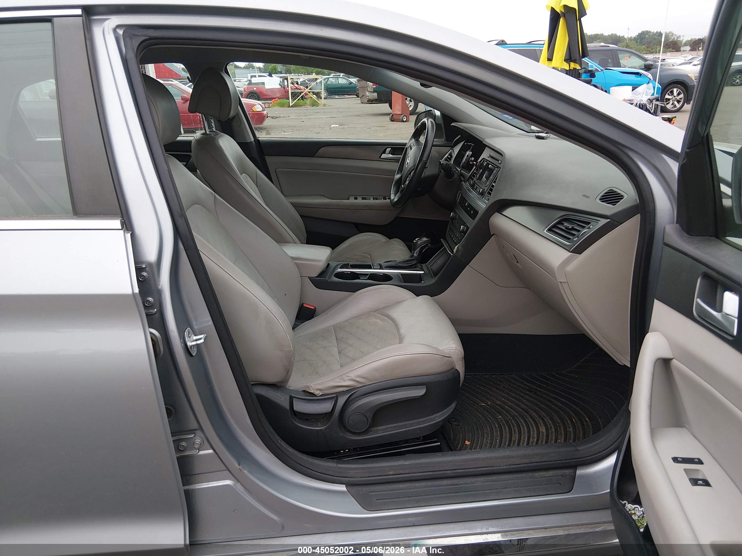 HYUNDAI SONATA image 5