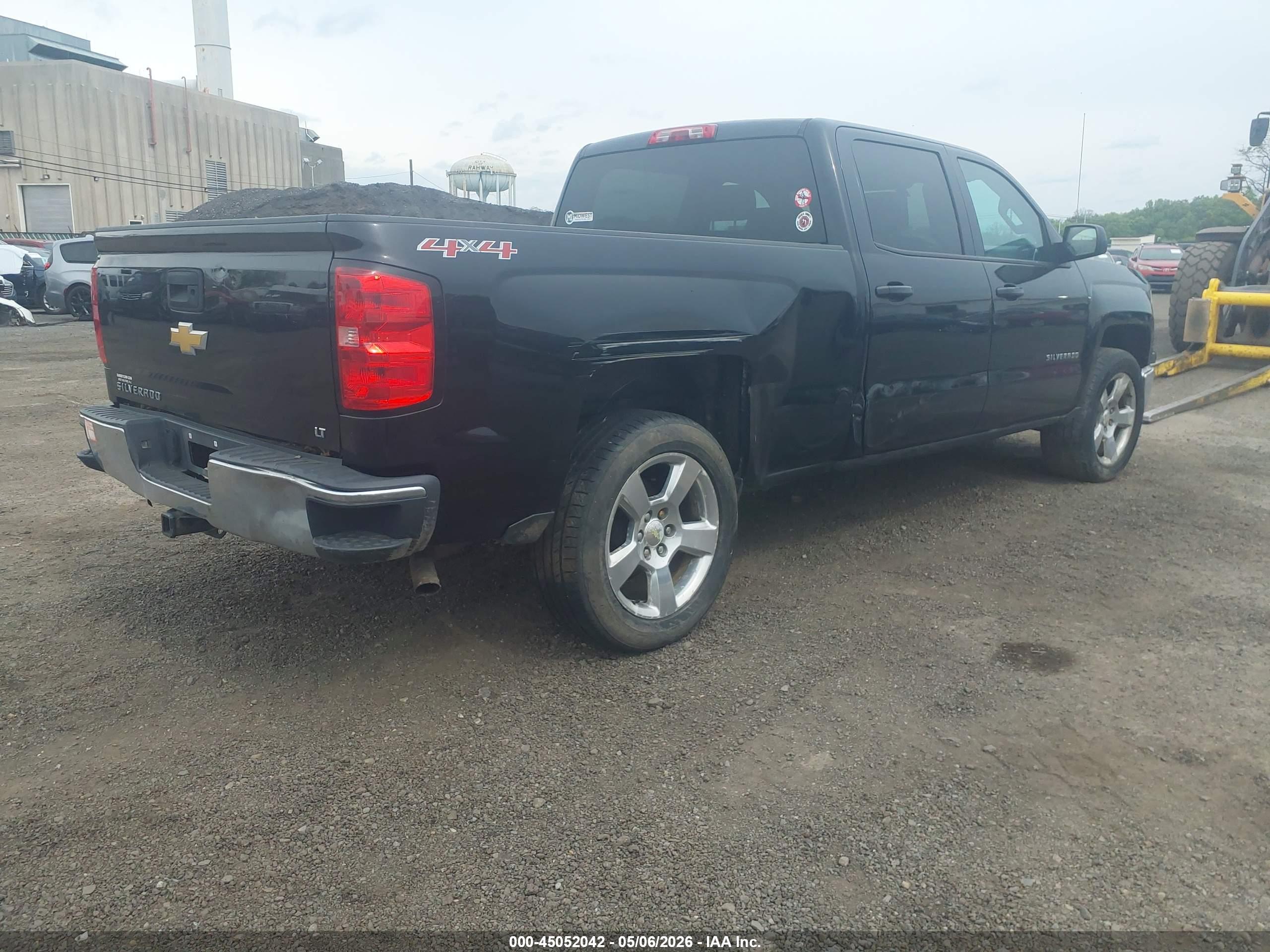 CHEVROLET SILVERADO image 4
