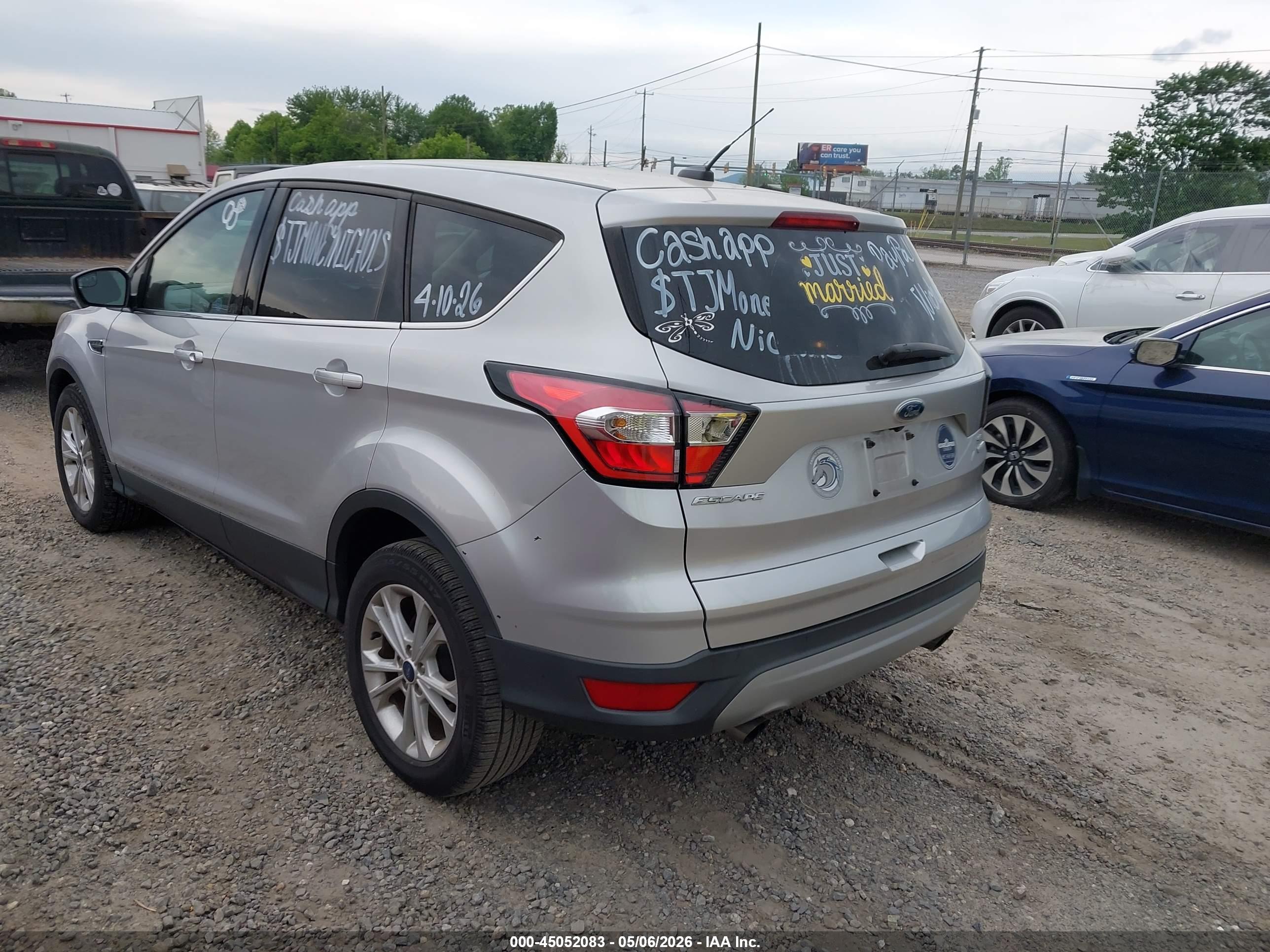 FORD ESCAPE image 3