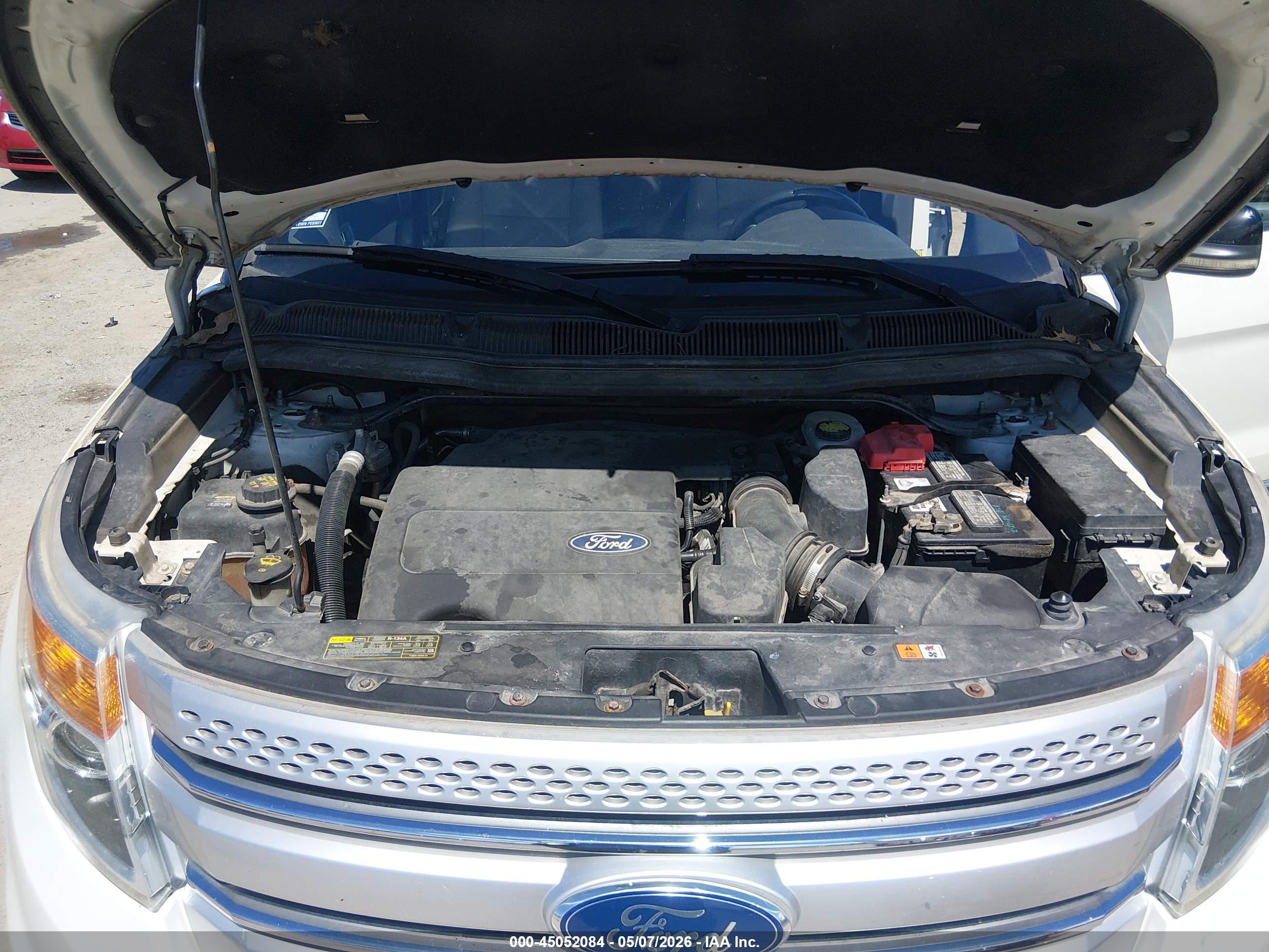 FORD EXPLORER image 10