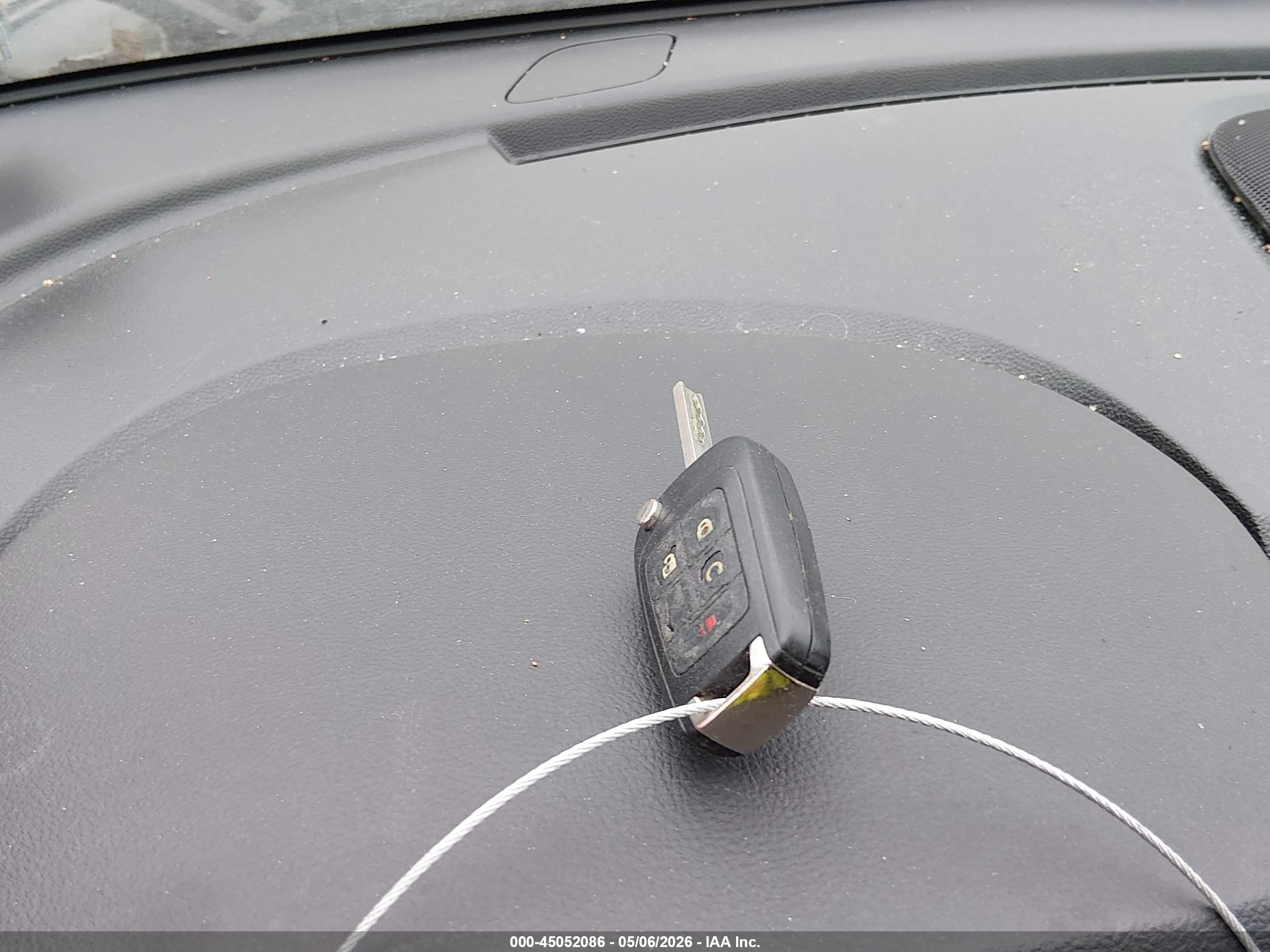 CHEVROLET EQUINOX image 11