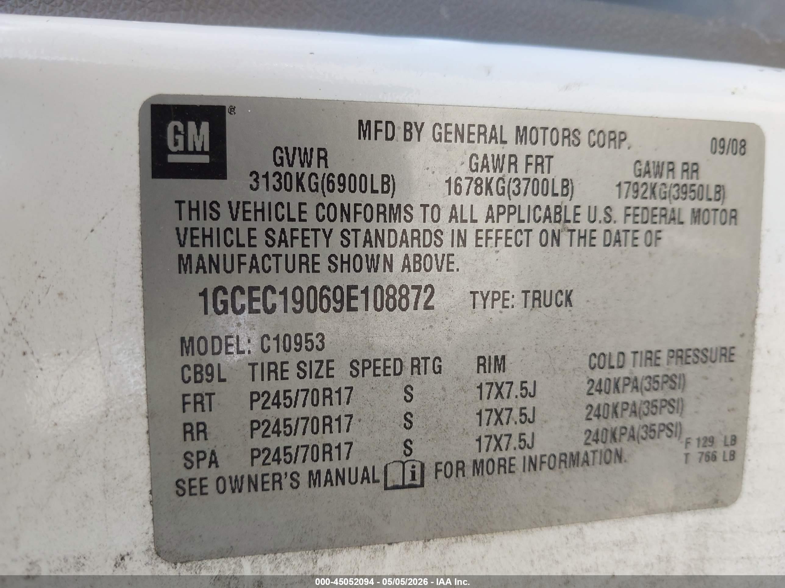 CHEVROLET SILVERADO image 9