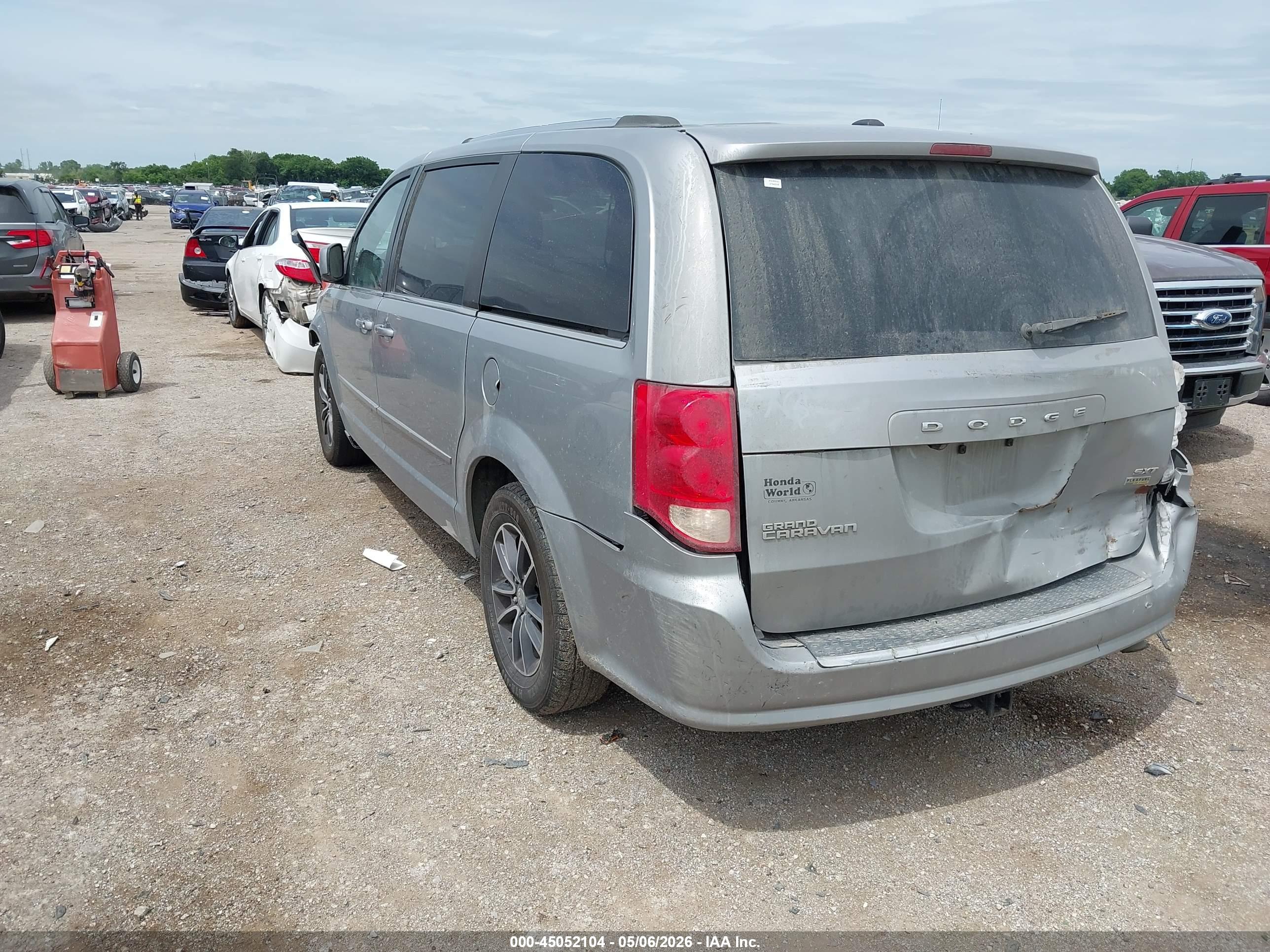 DODGE GRAND image 3