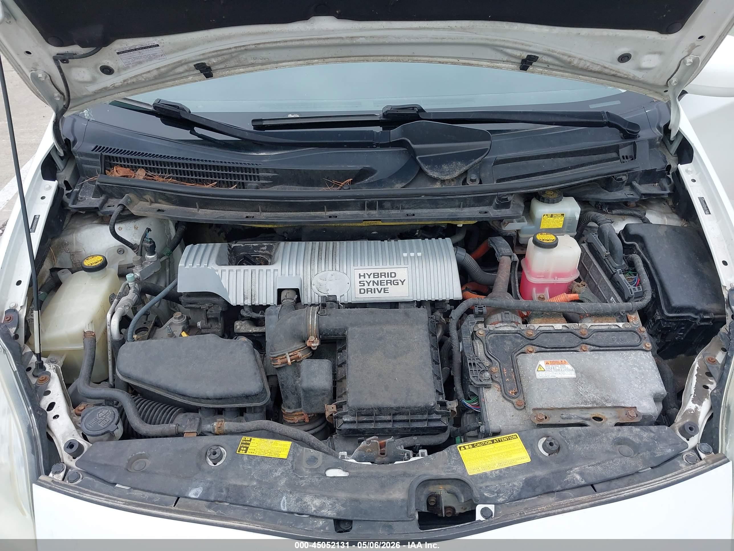 TOYOTA PRIUS image 10