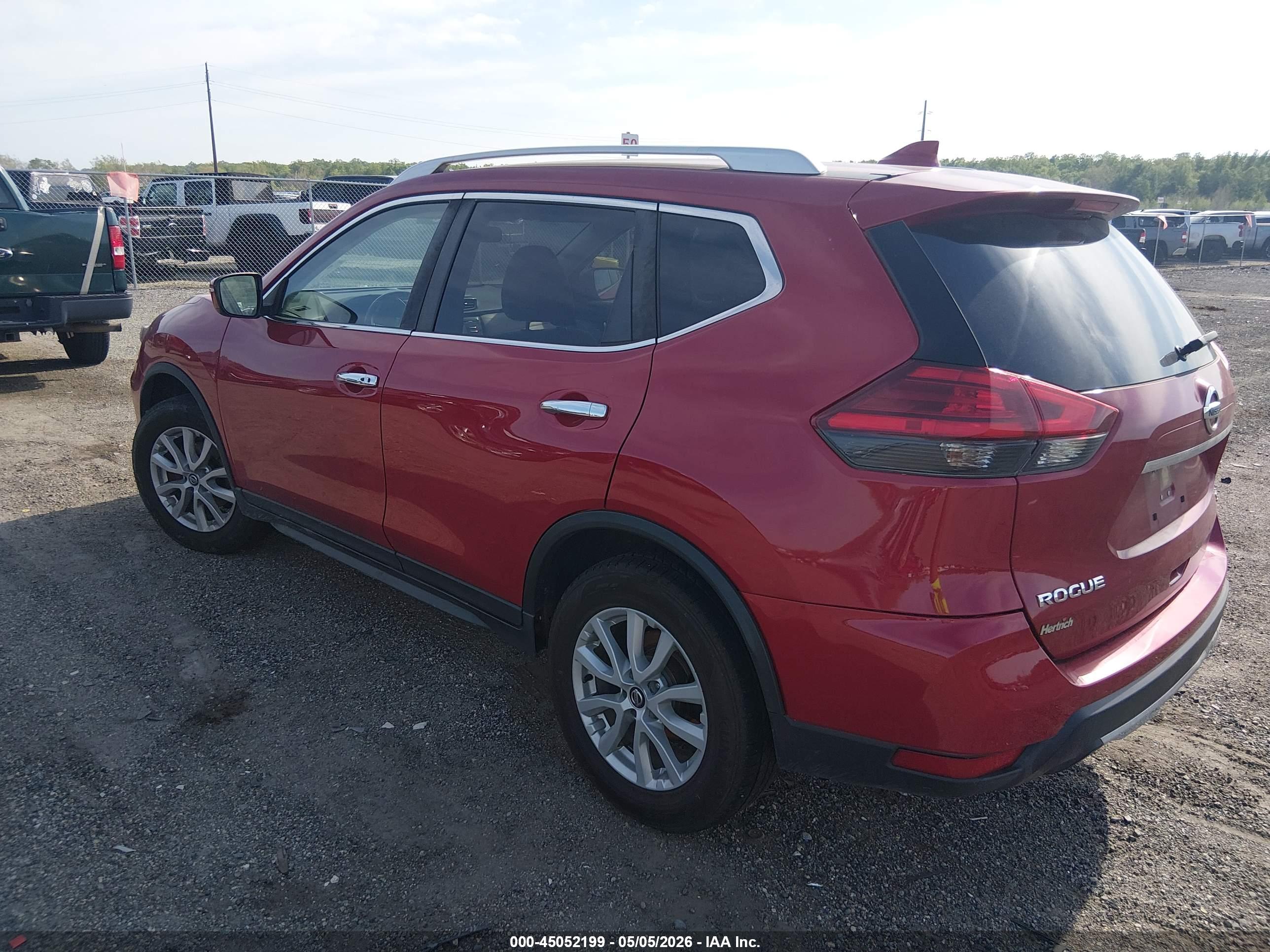 NISSAN ROGUE image 3