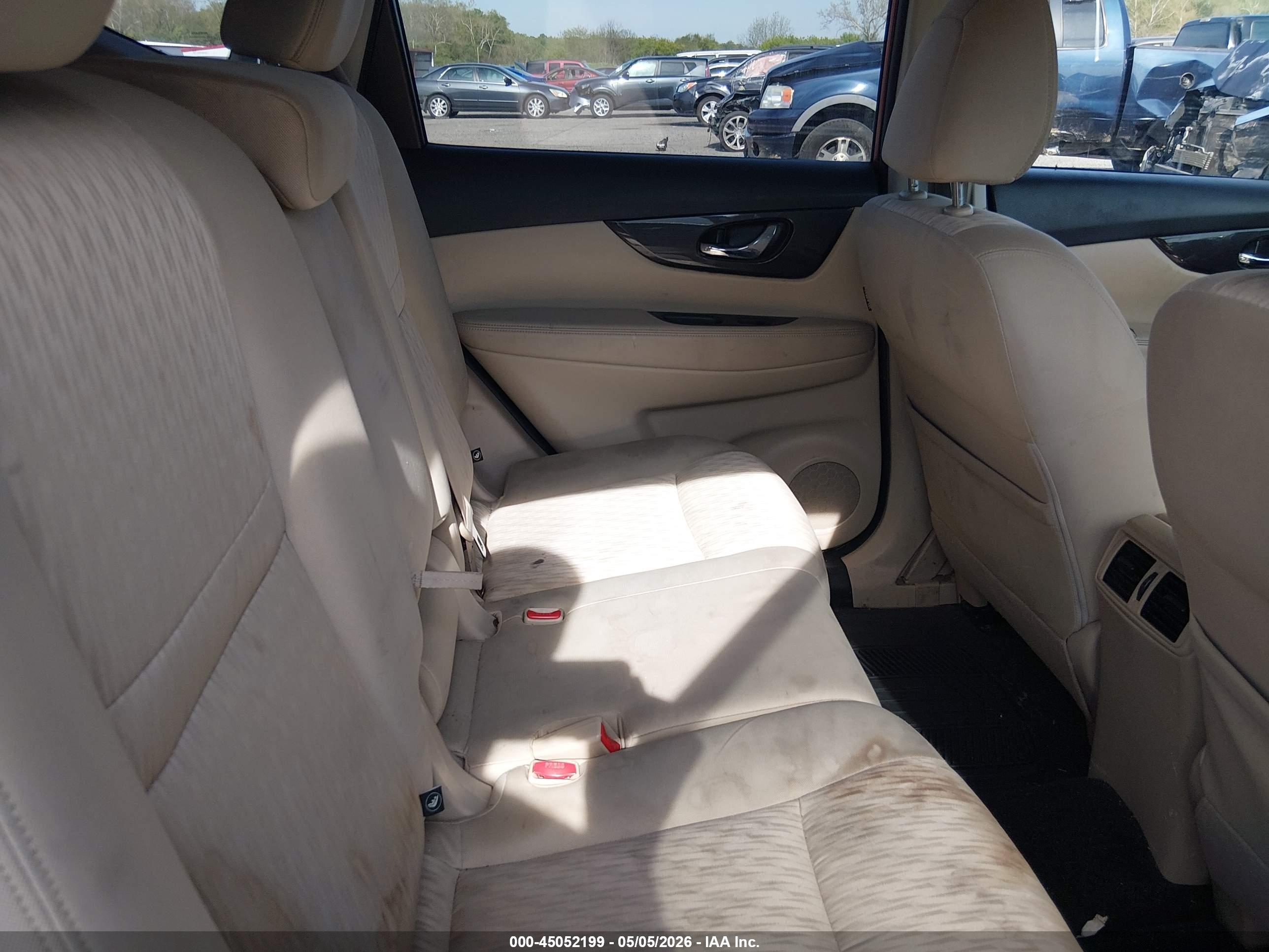 NISSAN ROGUE image 8