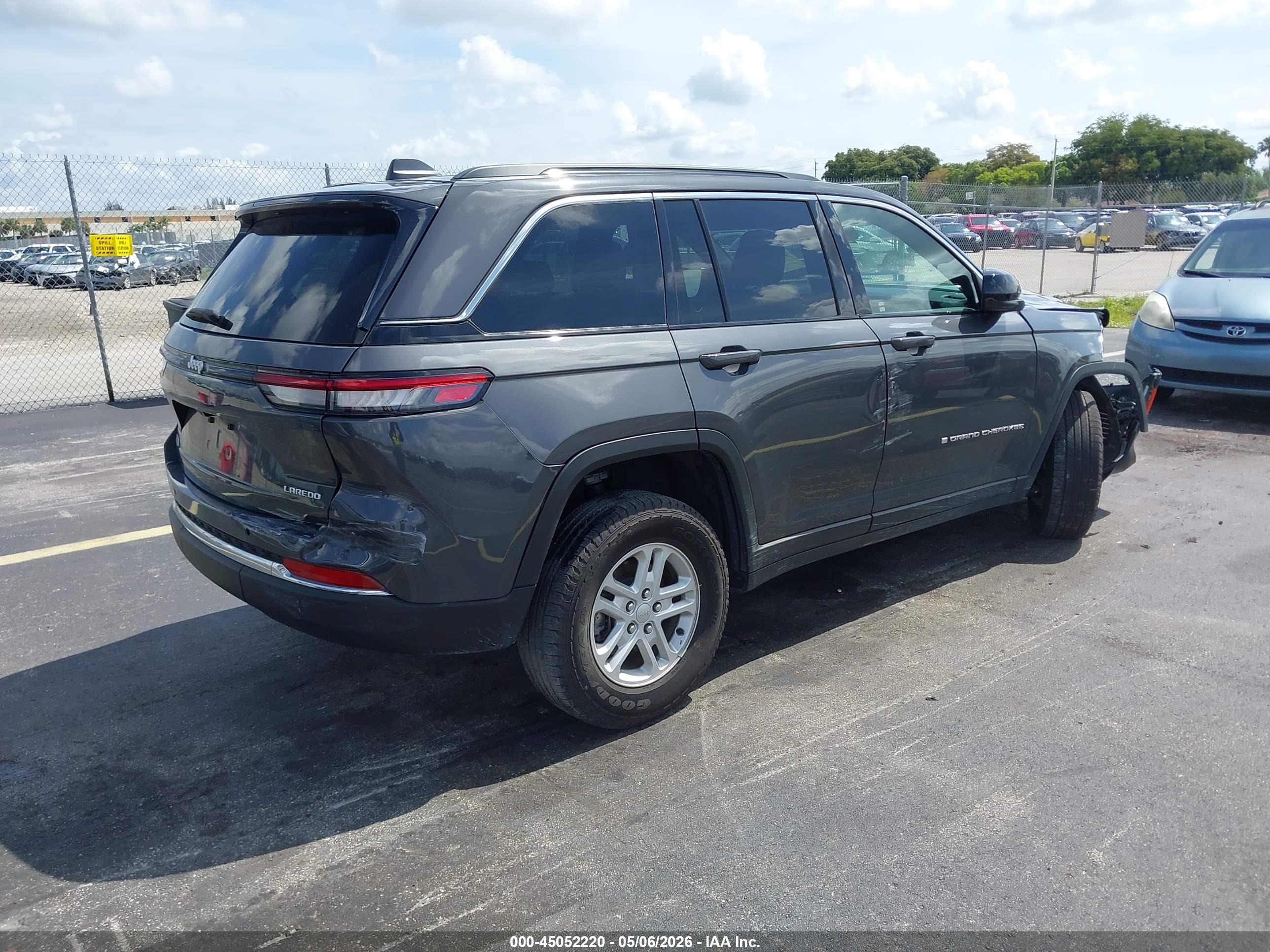 JEEP GRAND image 4