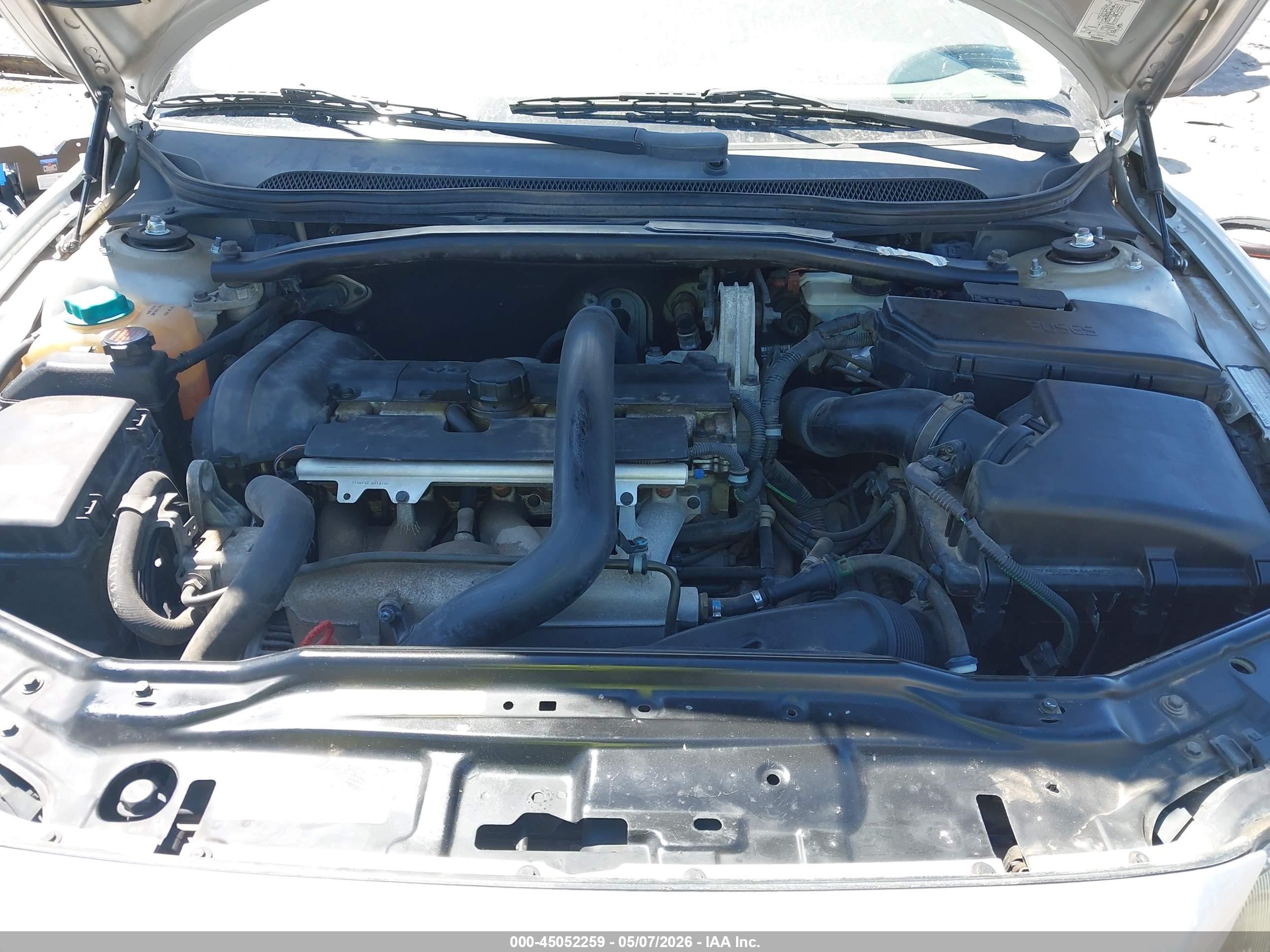 VOLVO S60 image 10