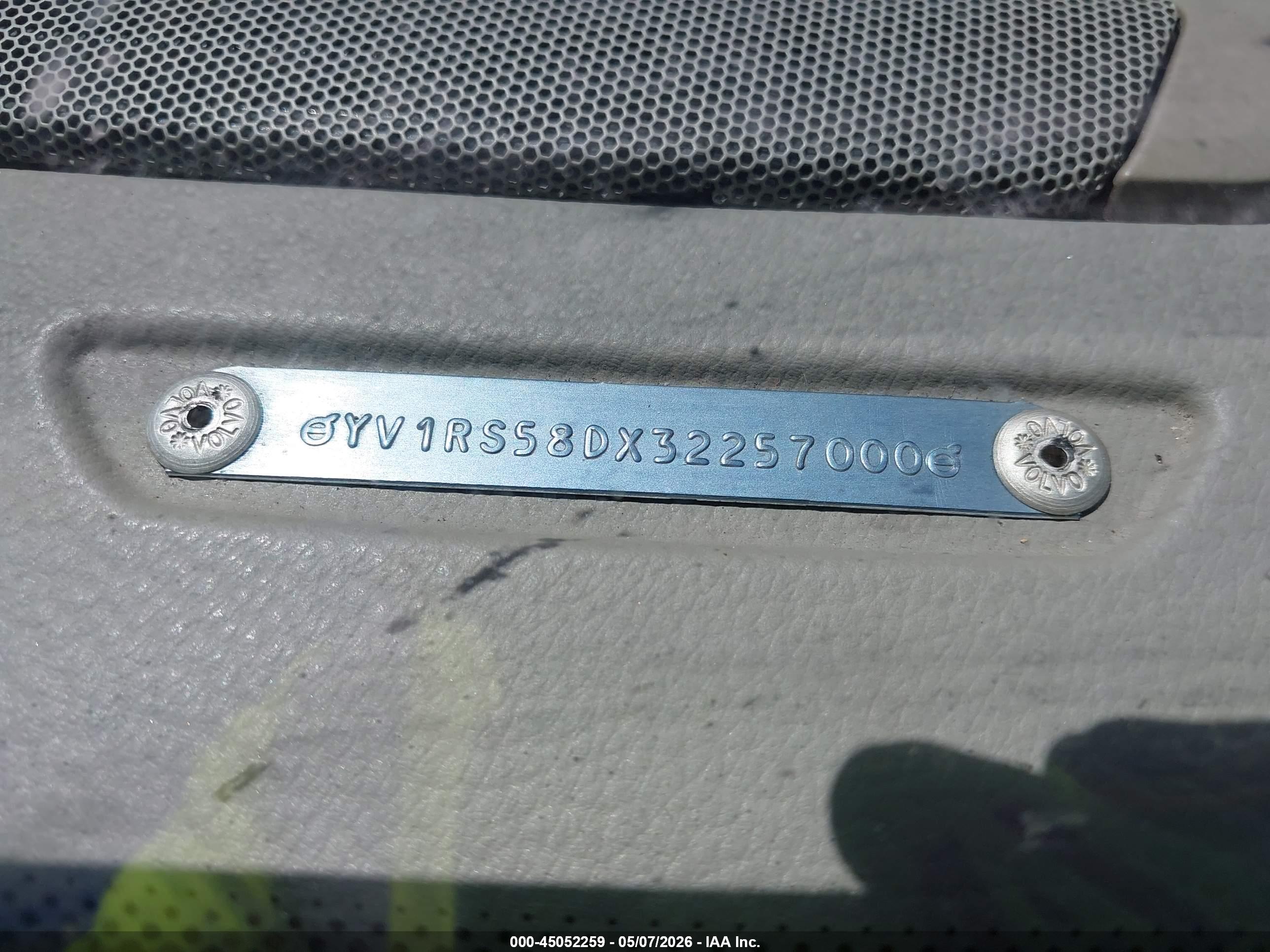 VOLVO S60 image 9
