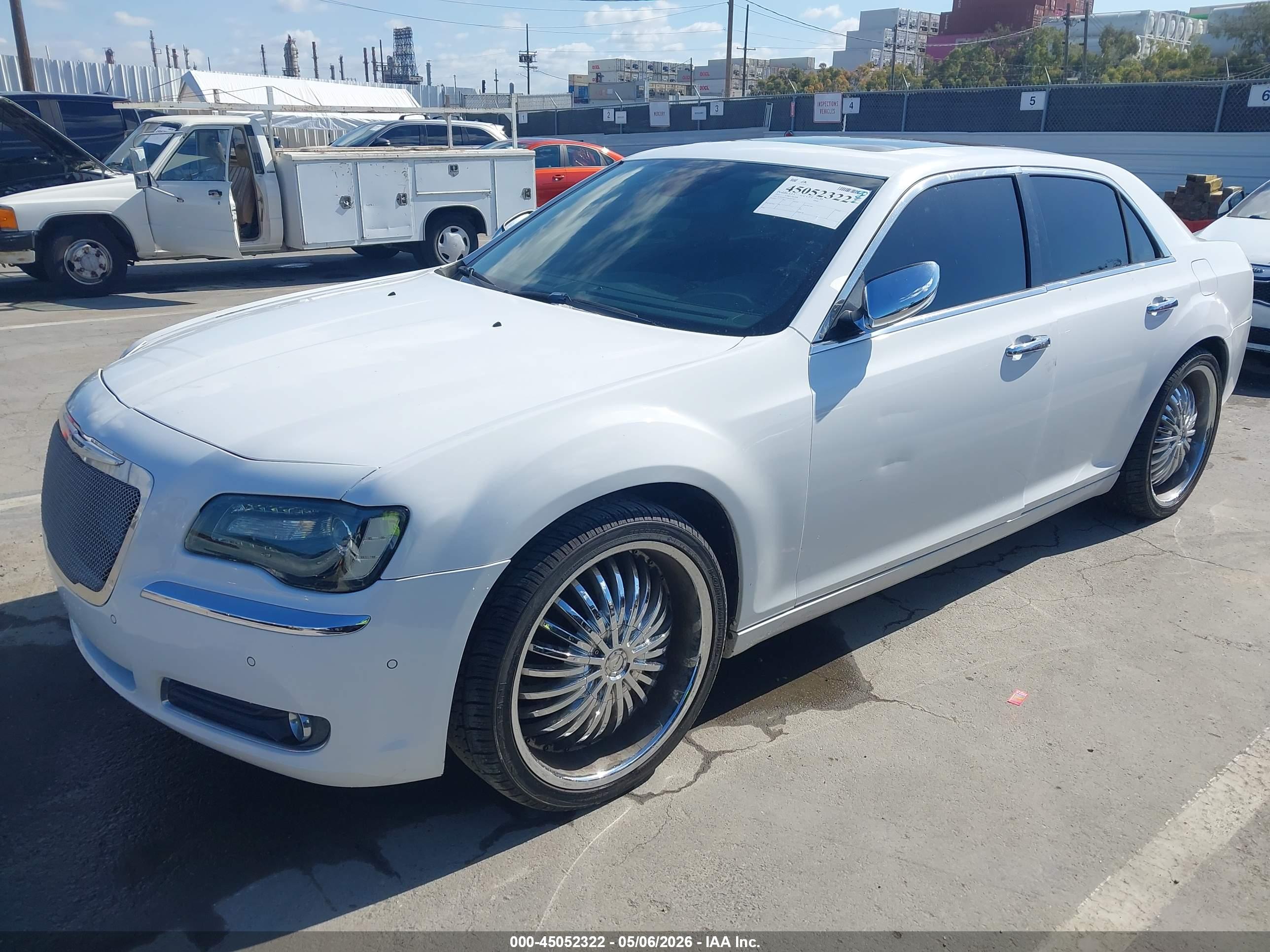CHRYSLER 300C image 2