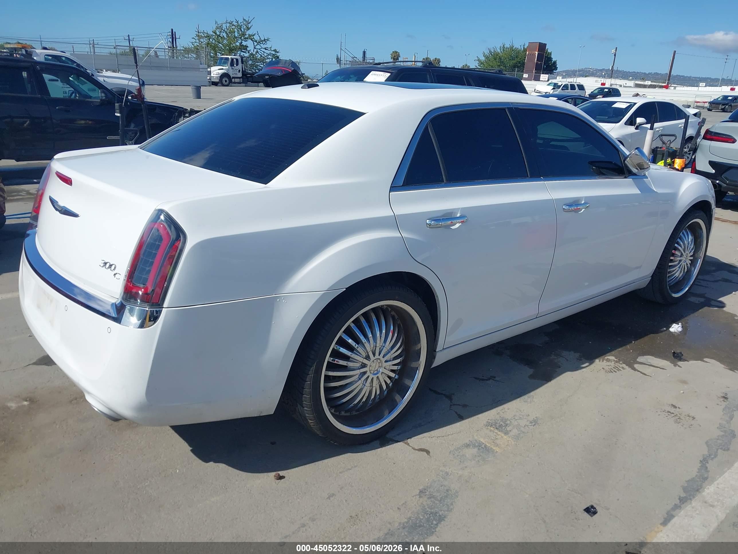 CHRYSLER 300C image 4