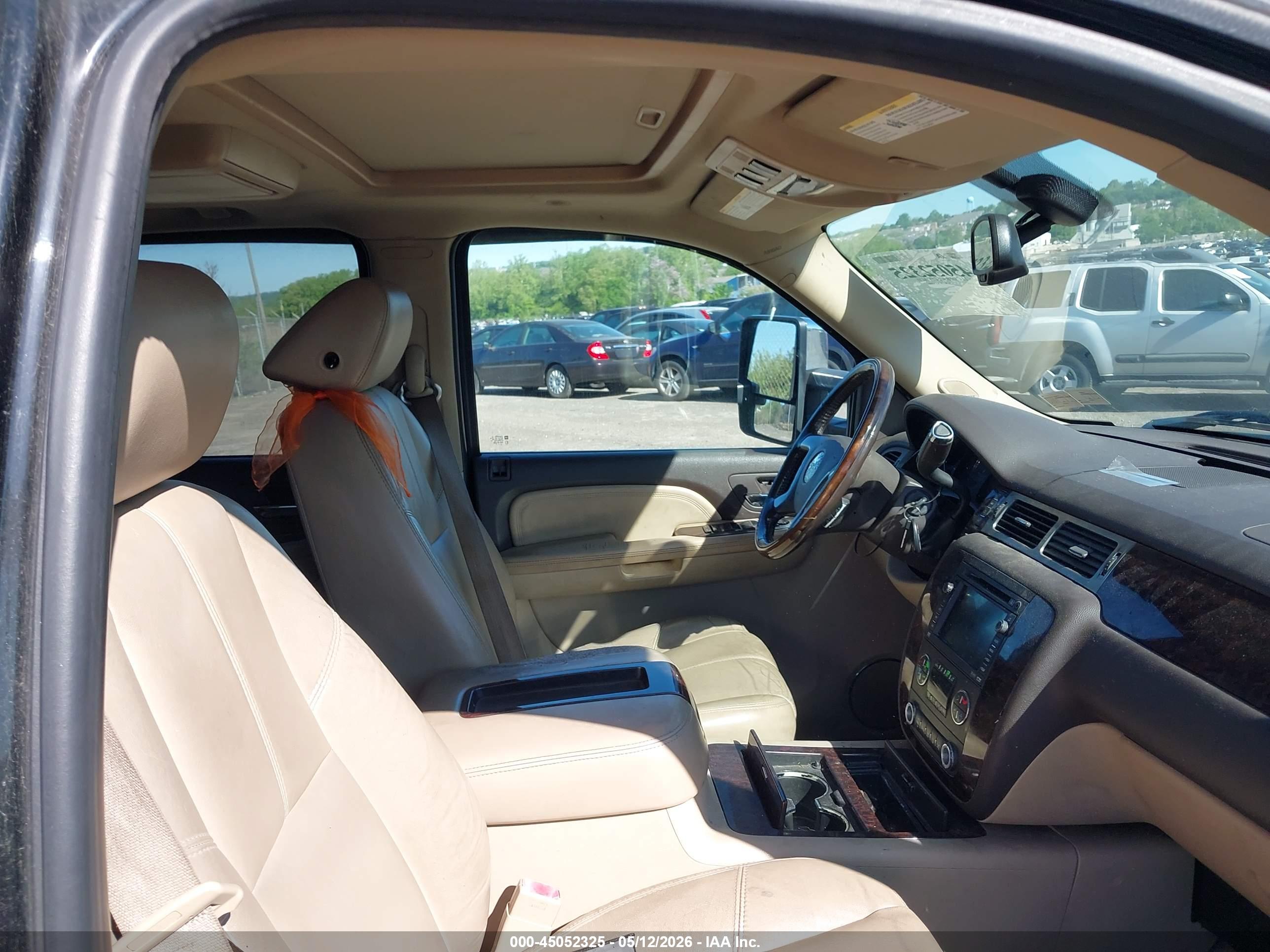 GMC YUKON image 5