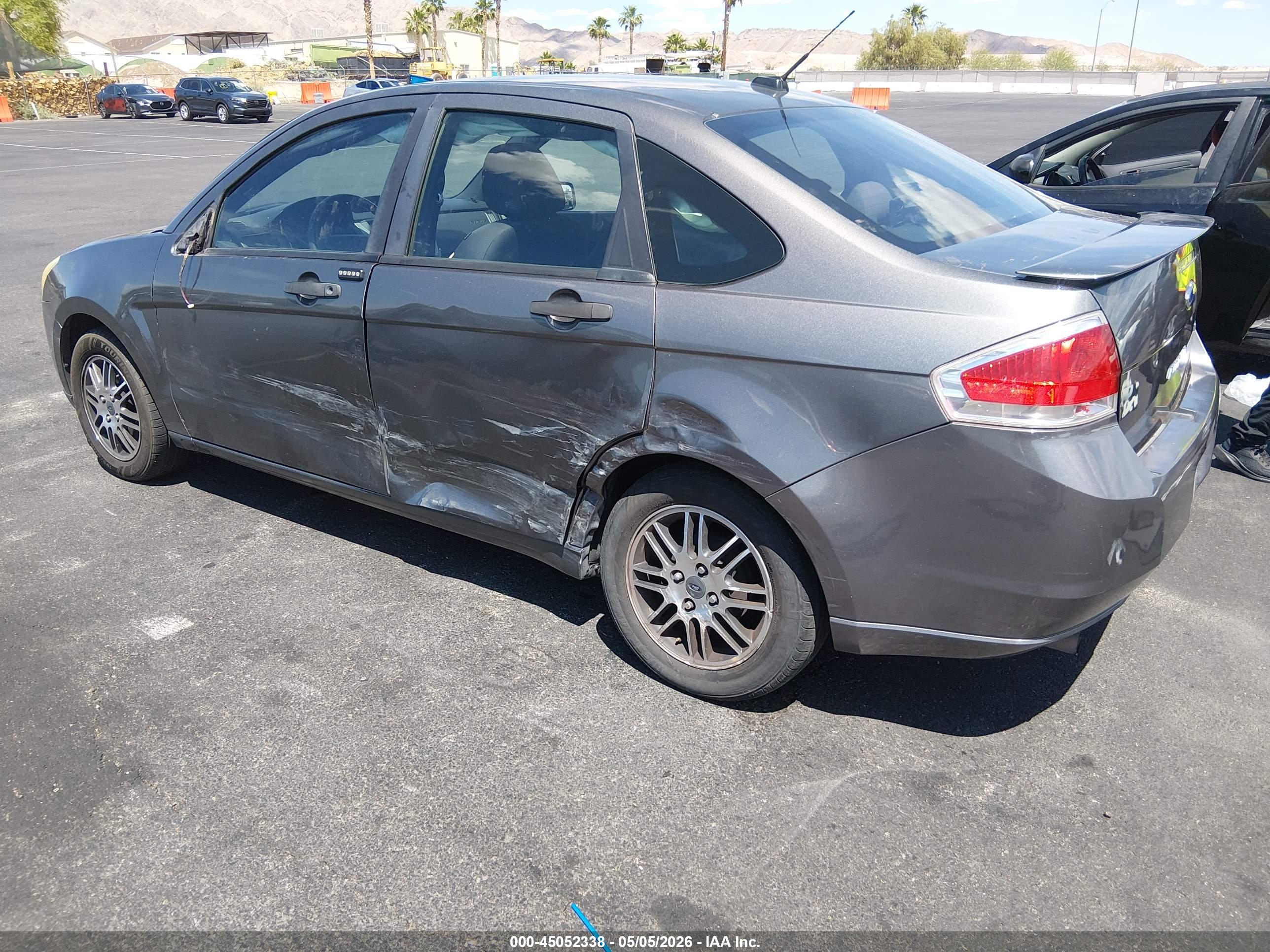 FORD FOCUS image 3