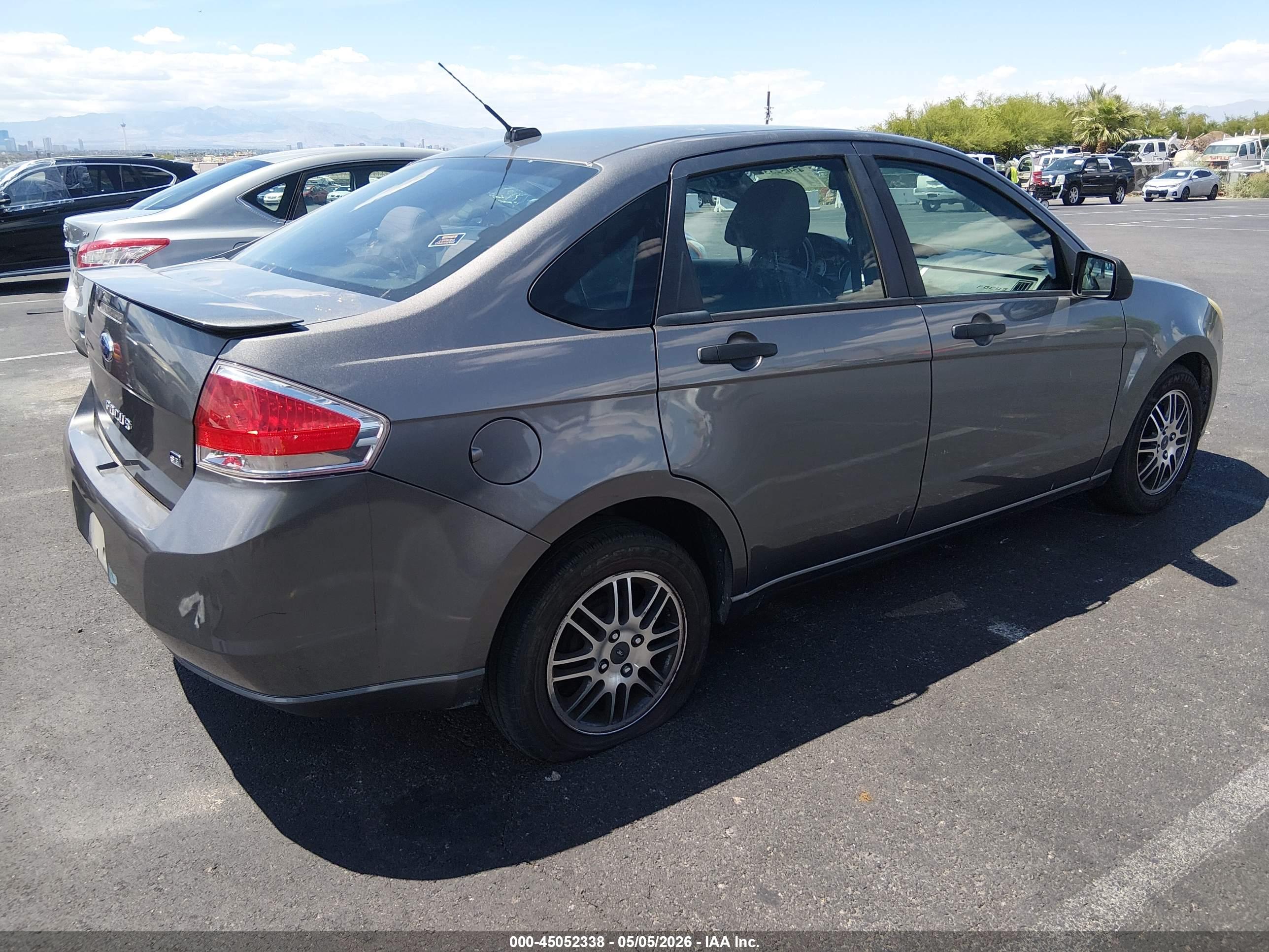 FORD FOCUS image 4